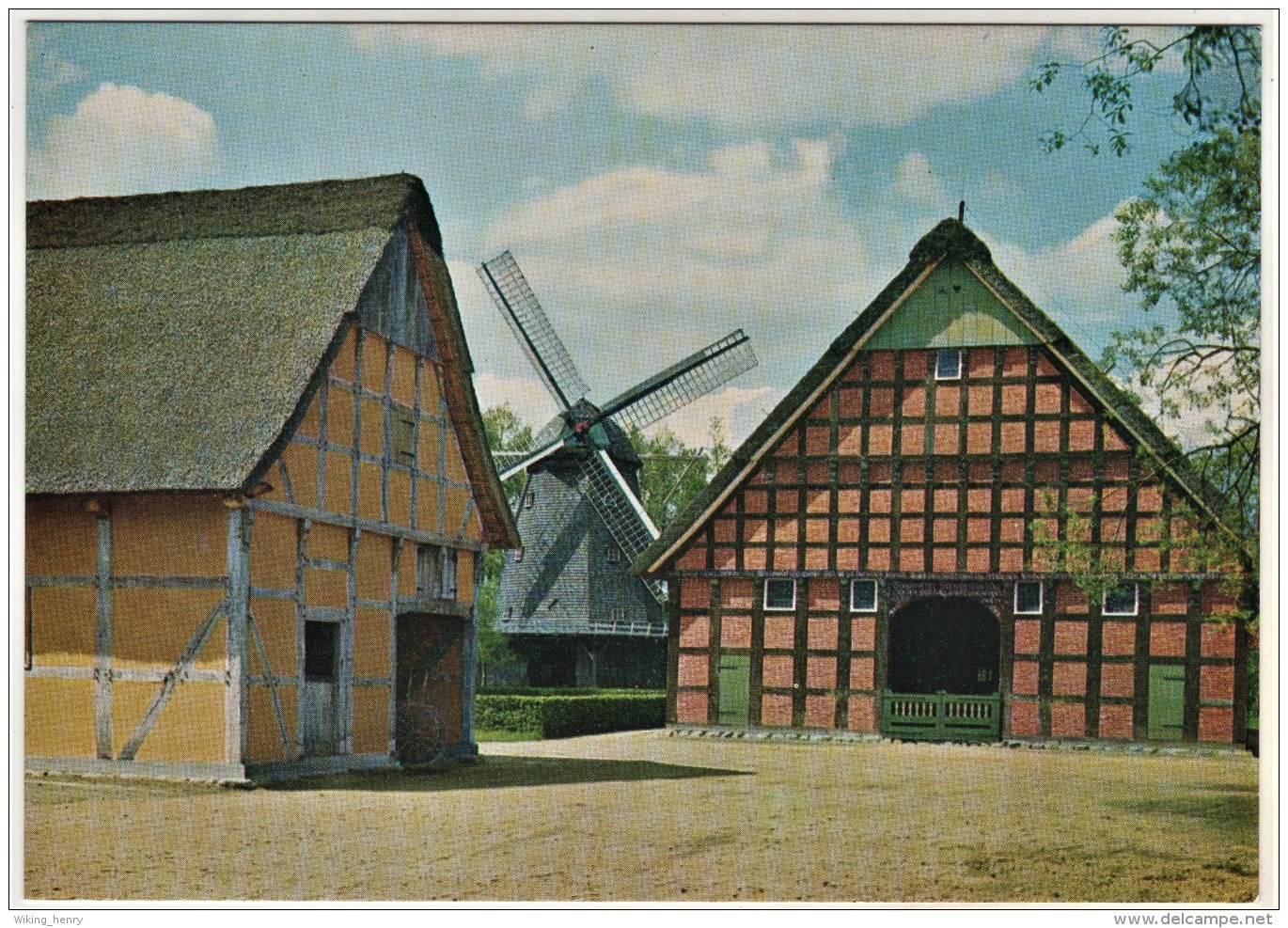 Cloppenburg - Niedersächsisches Freilichtmuseum 2   Kappenwindmühle Und Speicher - Cloppenburg