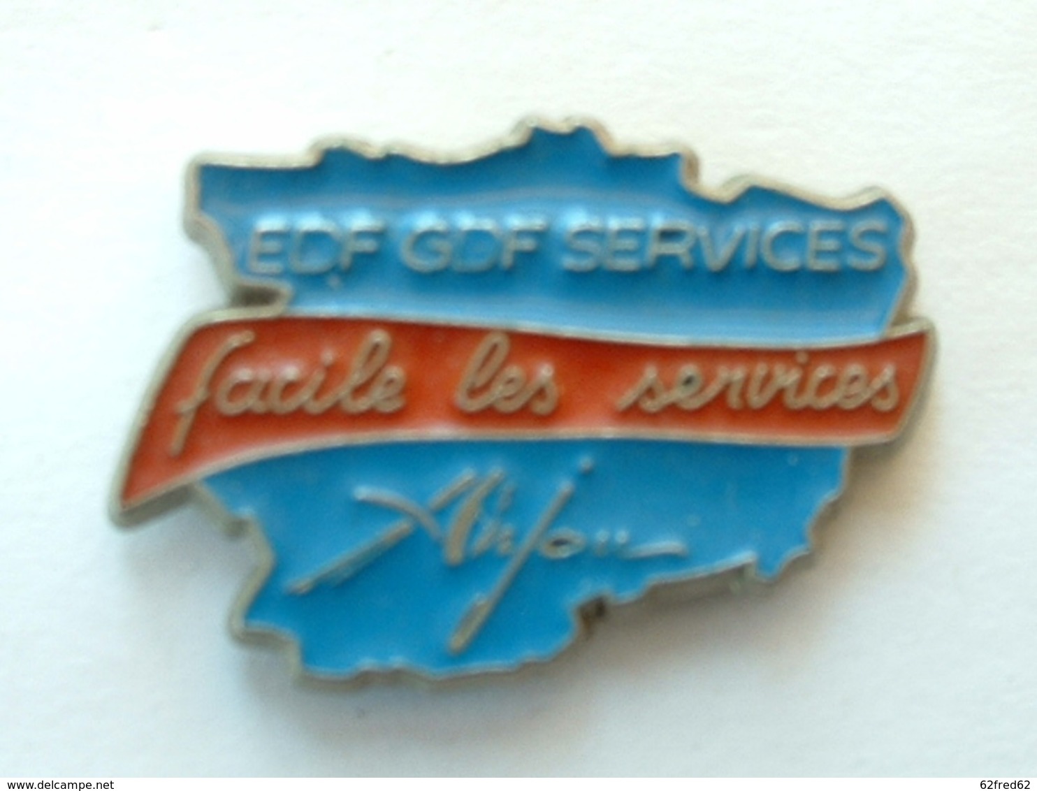 PIN'S EDF GDF SERVICES ANJOU   - SIGNE MARTINEAU - EDF GDF