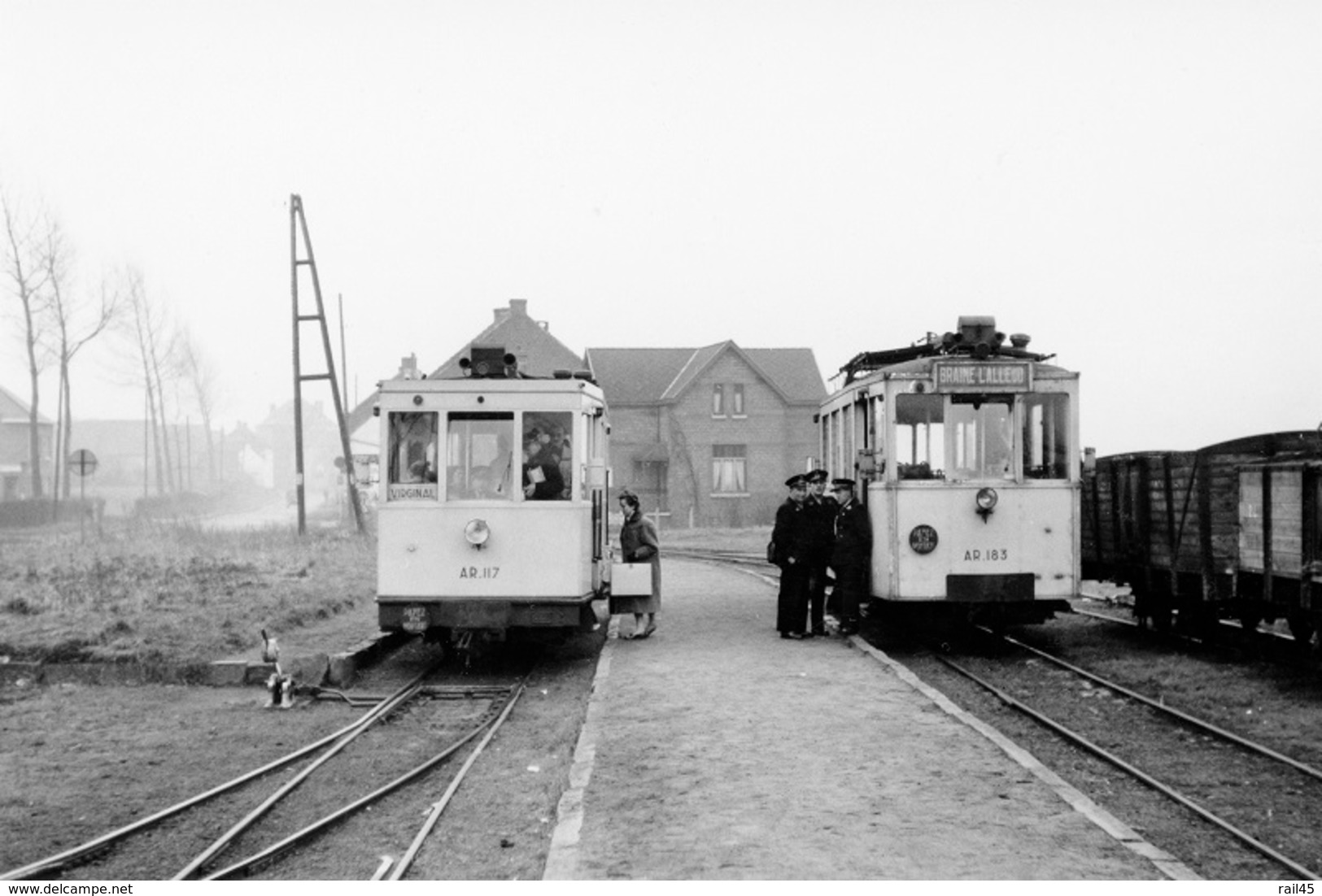 Bois-Seigneur-Isaac. SNCV Brabant. Cliché Jacques Bazin. 11-12-1954 - Trains