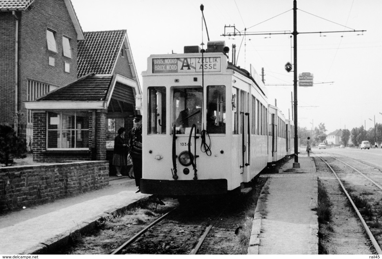 Zellik (Dorp). SNCV Brabant. Cliché Jacques Bazin. 11-06-1963 - Trains