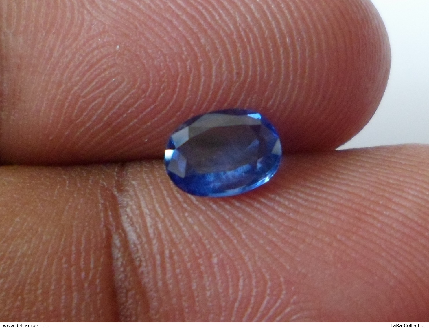 0.85 Natural Blue Sapphire Oval Shape [#0078-02] - Zafiro