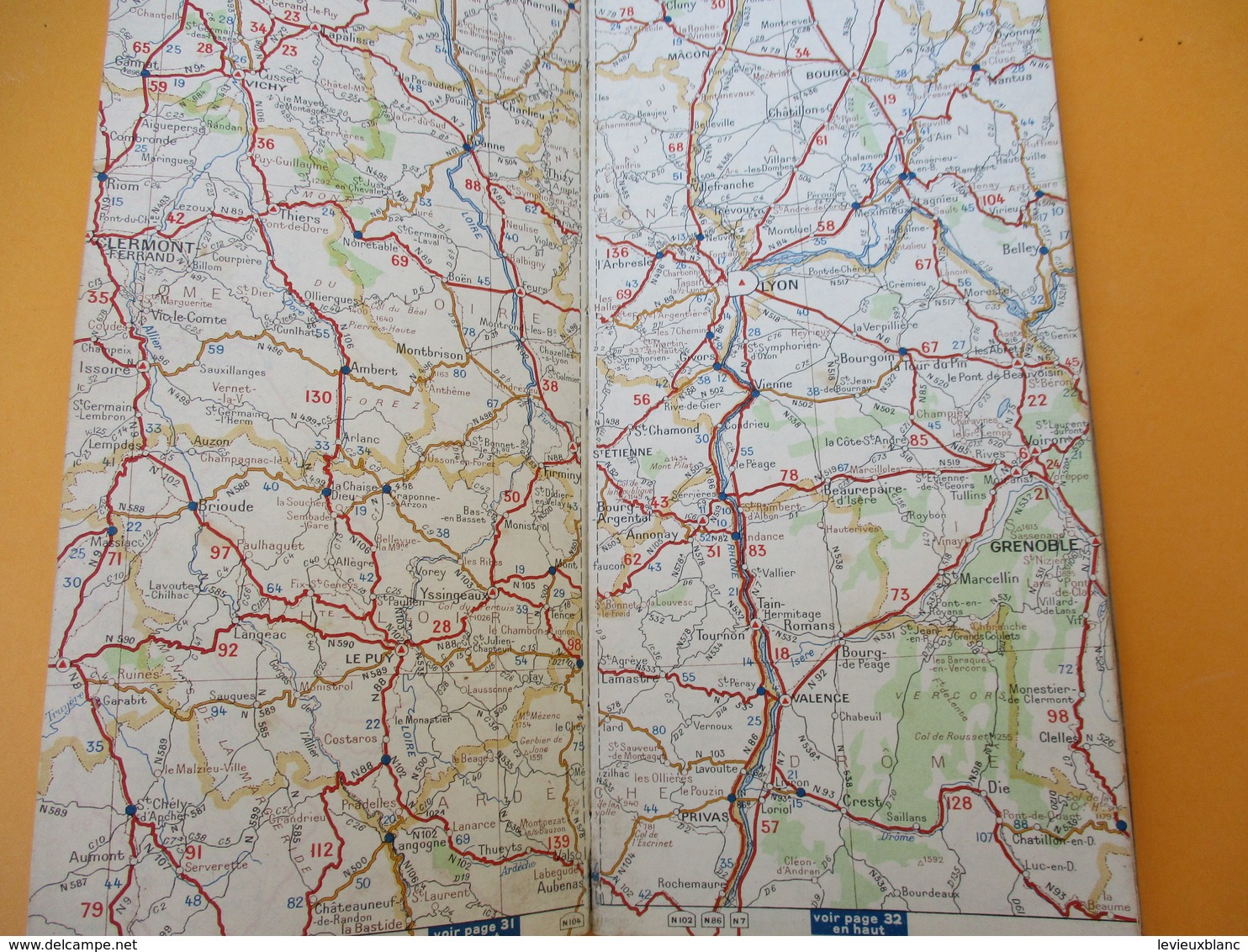 Pneu Michelin / Atlas Des Routes De FRANCE/Service Du Tourisme/40 Pages Compris Couverture/Schneider Et Mary/1942 PGC198 - Cartes Routières