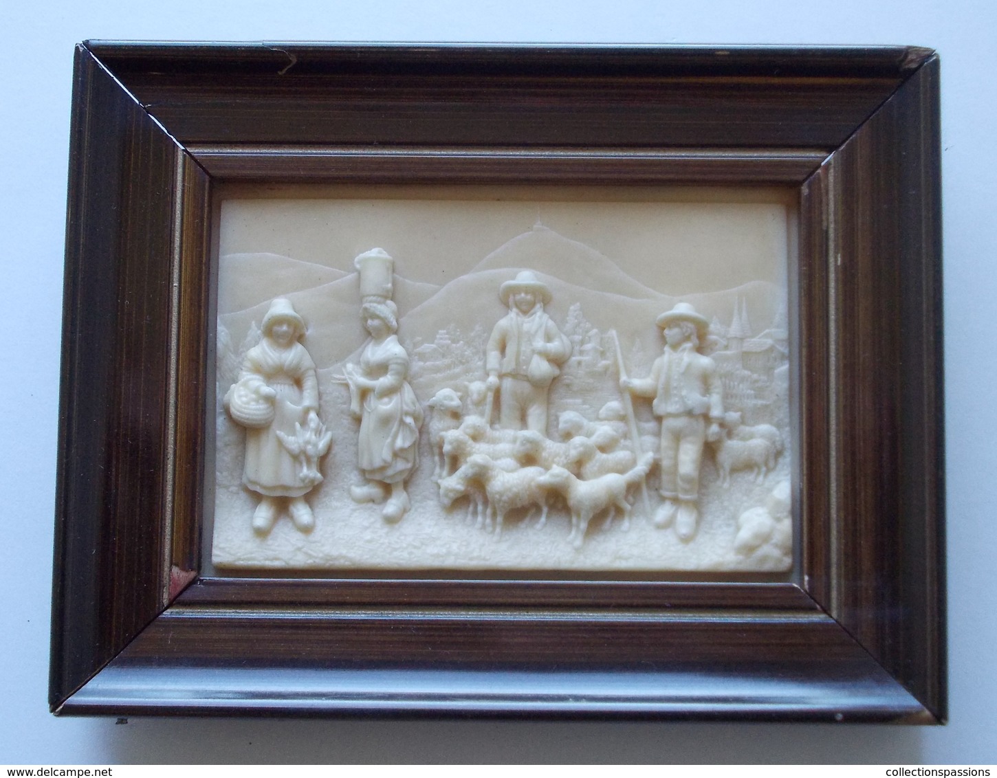 - Ancien Tableau. Bas Relief En Calcaire Pétrifié. Berger Et Ses Moutons - - Other & Unclassified