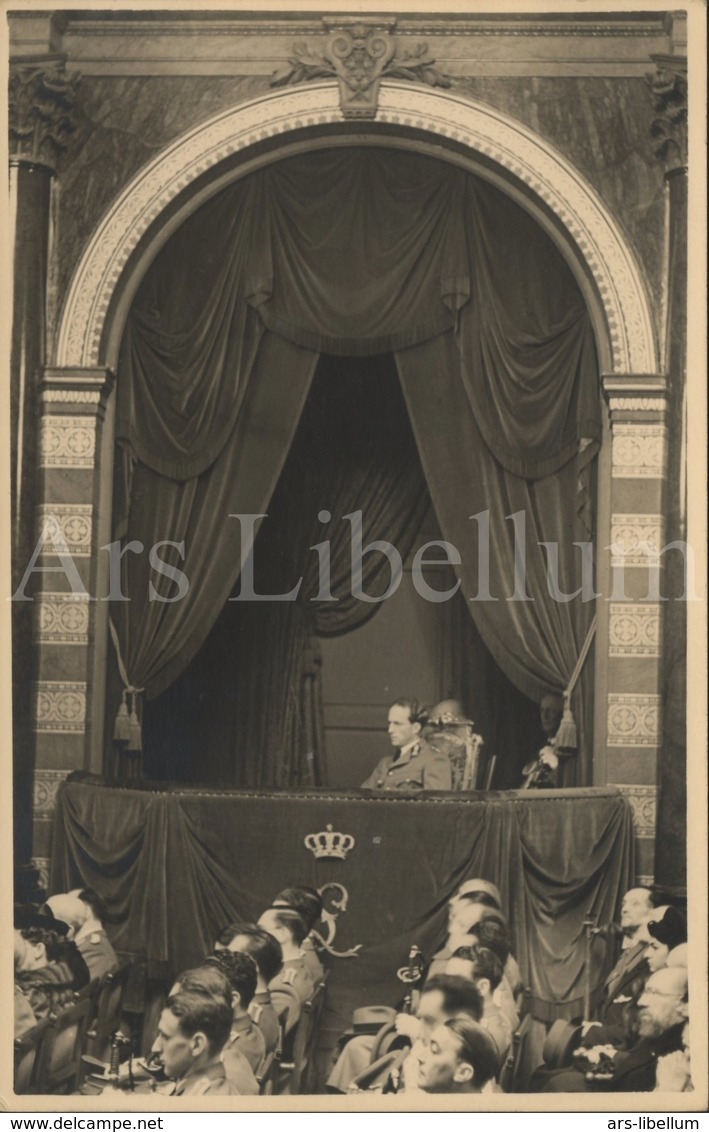 Photo Postcard / ROYALTY / Belgique / België / Roi Leopold III / Koning Leopold III / Palais Des Académies / Bruxelles - Beroemde Personen