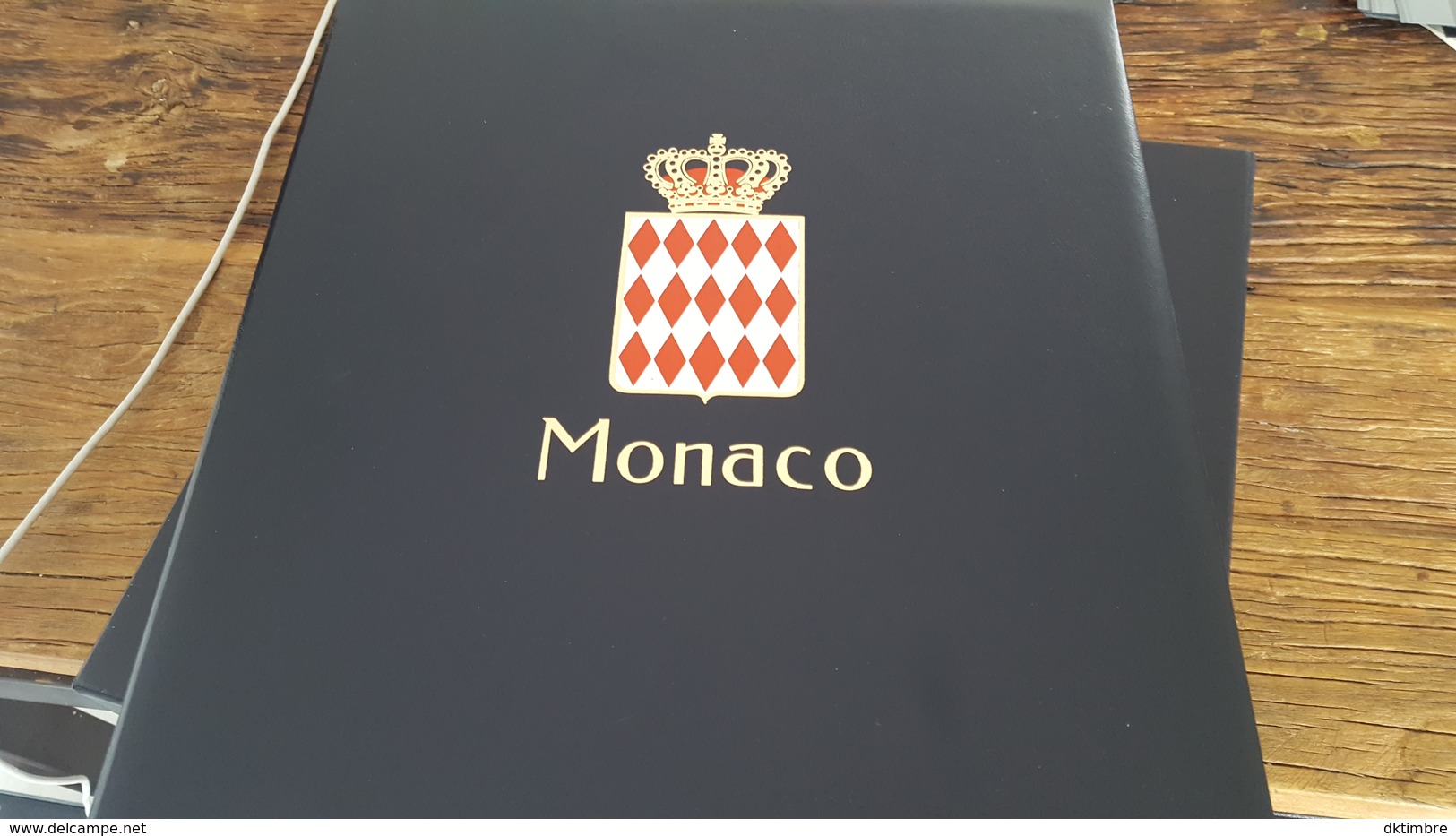 LOT 406159 ALBUM DAVO LUXE POUR TIMBRE DE MONACO VIDE DE 1994 A 2004 PORT A 10 EUROS - Verzamelingen (in Albums)