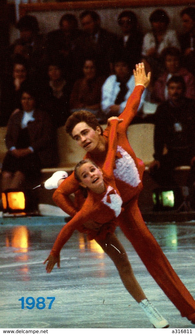 MOSCOU PATINAGE  EKATERINE GORDEEVA ET SERGUE I GRINKOV - Petit Format : 1981-90