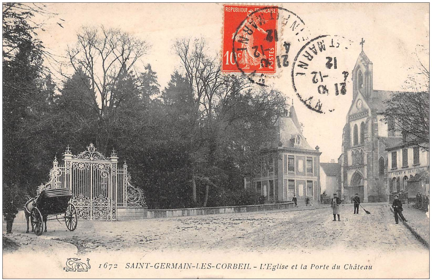 CPA  Saint-Germain-lès-Corbeil L' église Et De Porte Du Château - Corbeil Essonnes