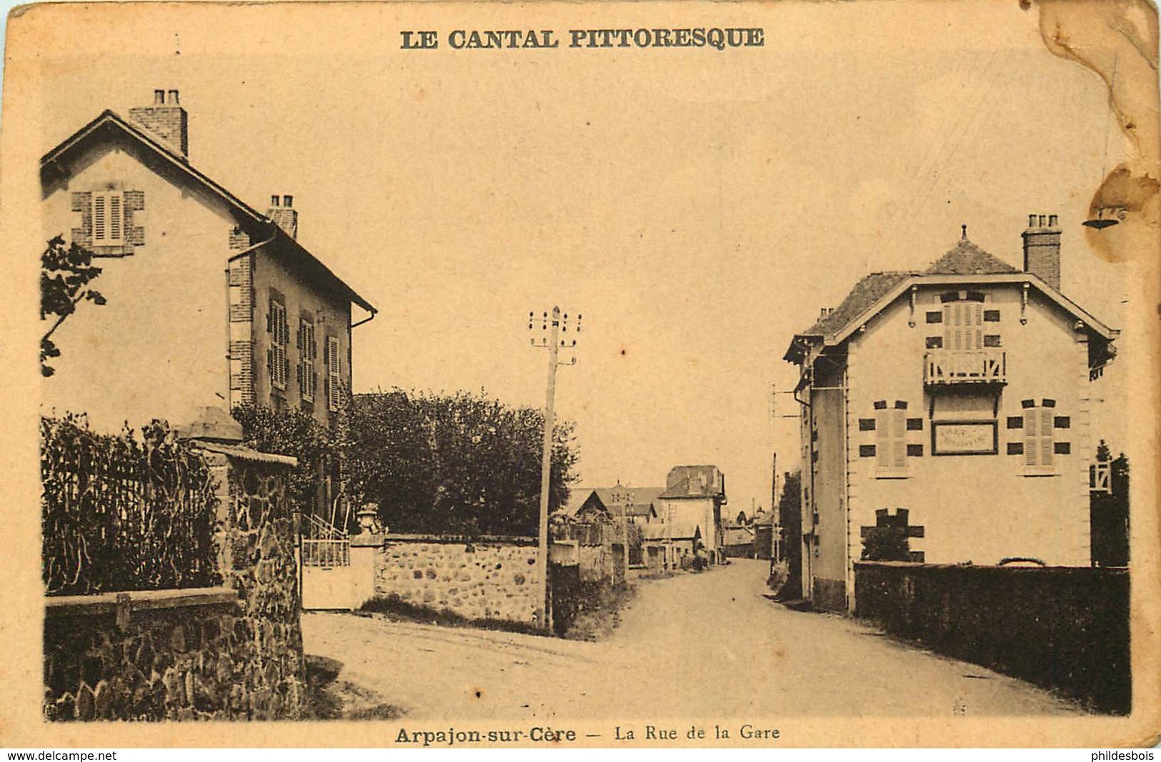 CANTAL  ARPAJON  La Rue De La Gare - Arpajon Sur Cere