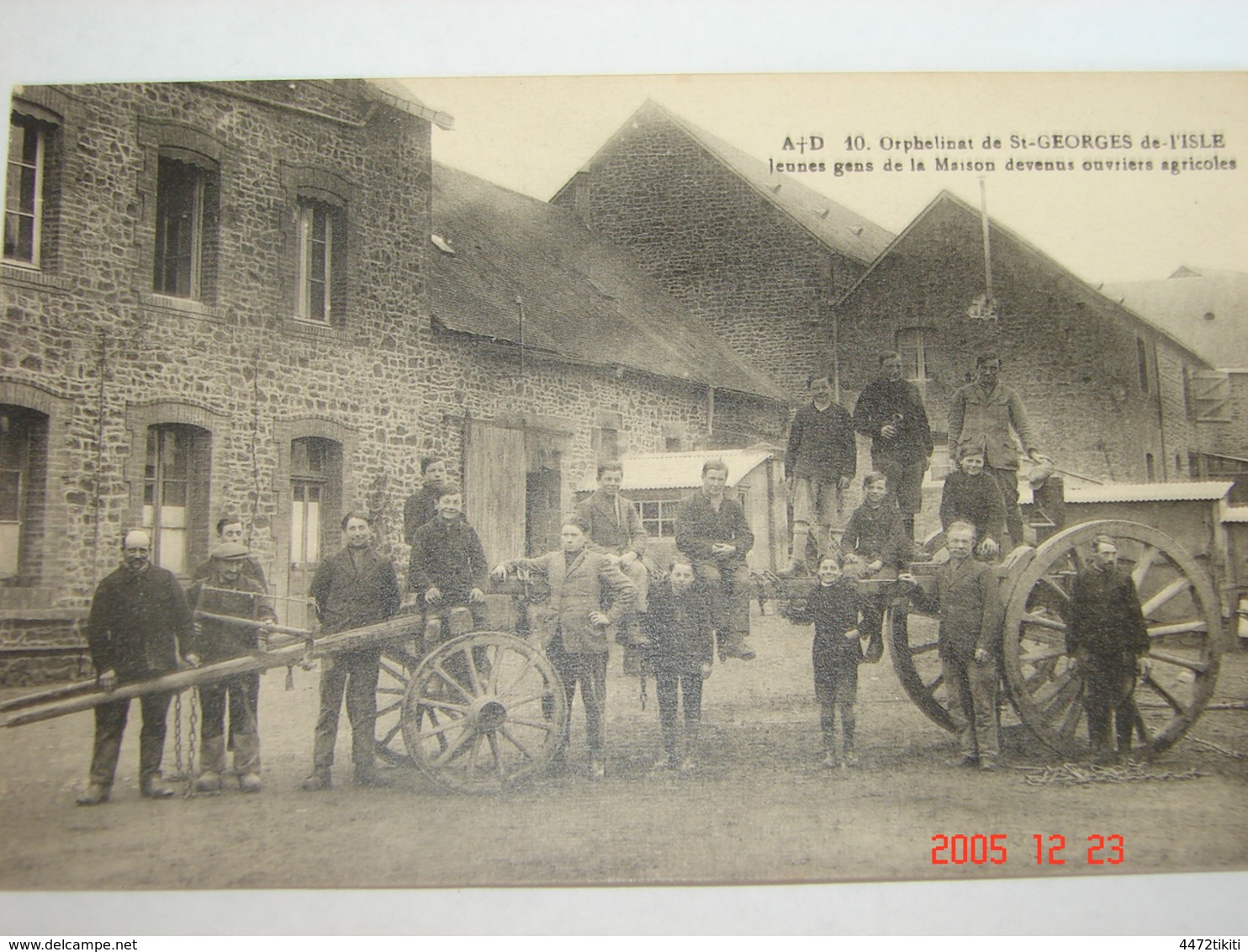 C.P.A.- Saint Fraimbault De Prières (53) - Orphelinat Saint Georges De L'Isle - Ouvriers Agricoles - 1920 - SUP (AH24) - Autres & Non Classés