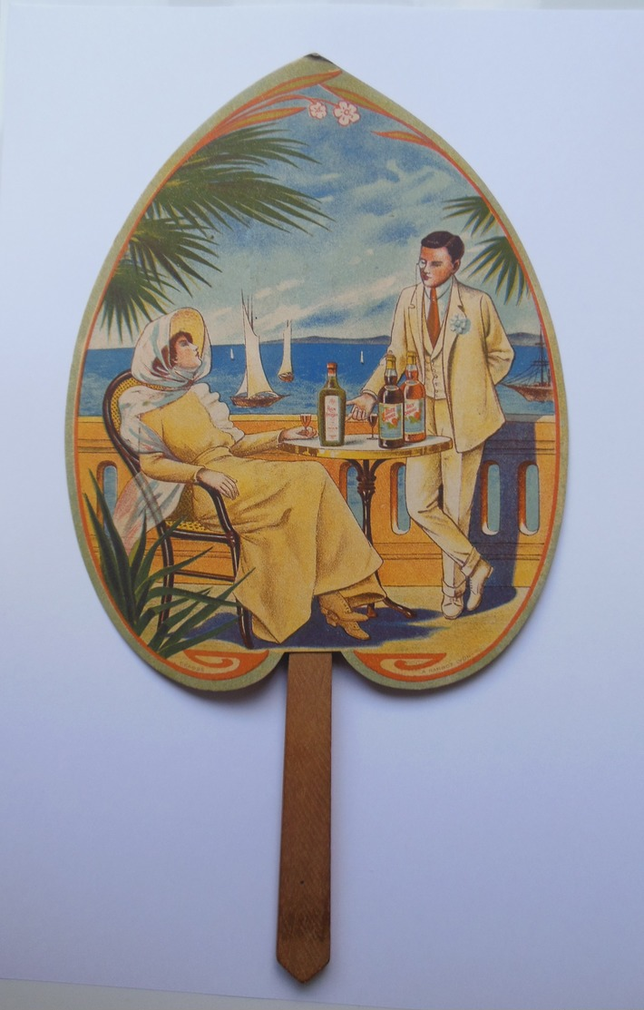 Éventail Fan Waaier F.Michel Marra Rhum Augustain Quinas L'Isle Vaucluse 27 X 15 Cm - Alcools