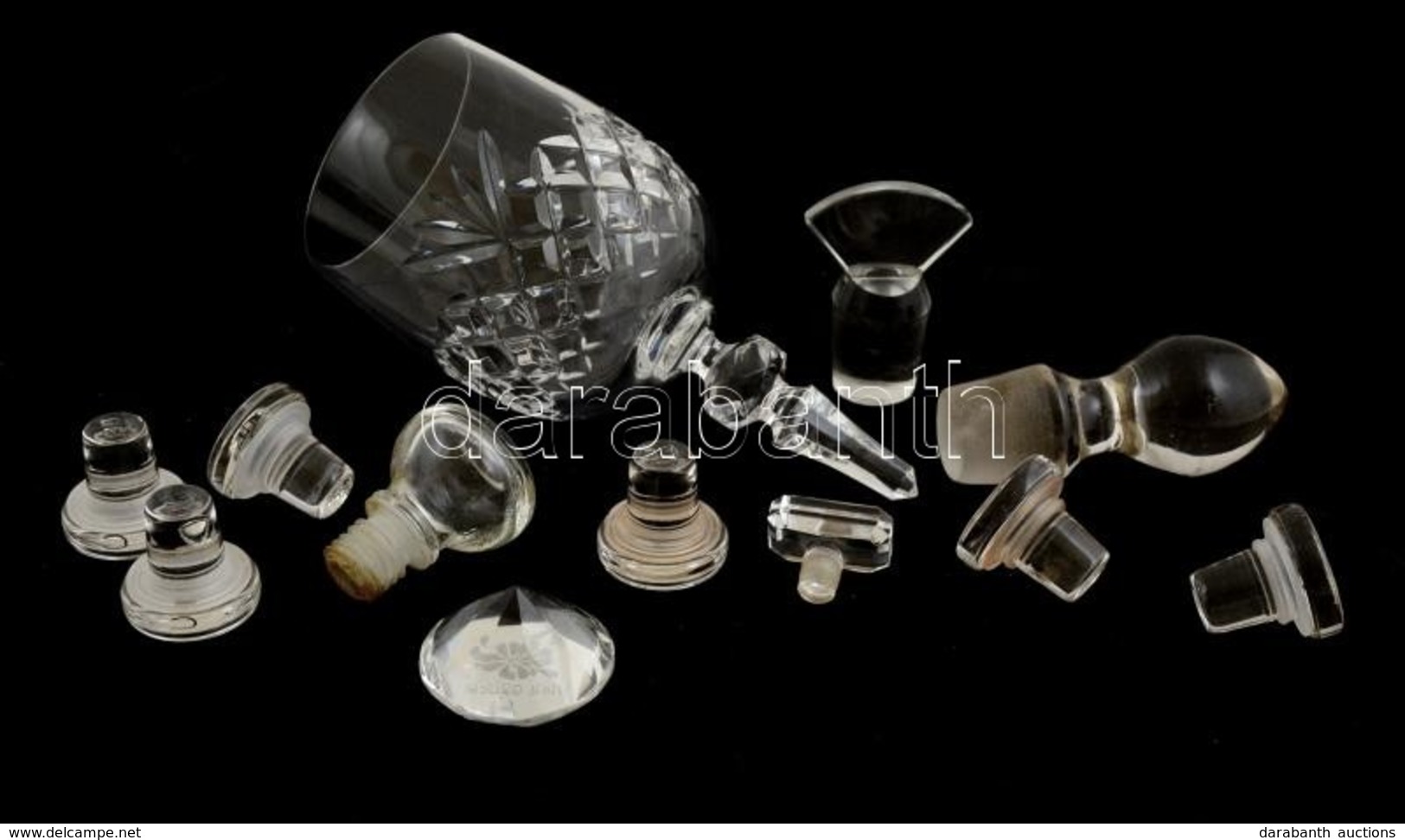 Vegyes üveg Tétel, összesen 12 Db: Kínáló Pohár, üvegdugók, üvegdísz, Különböz? Méretben - Verre & Cristal