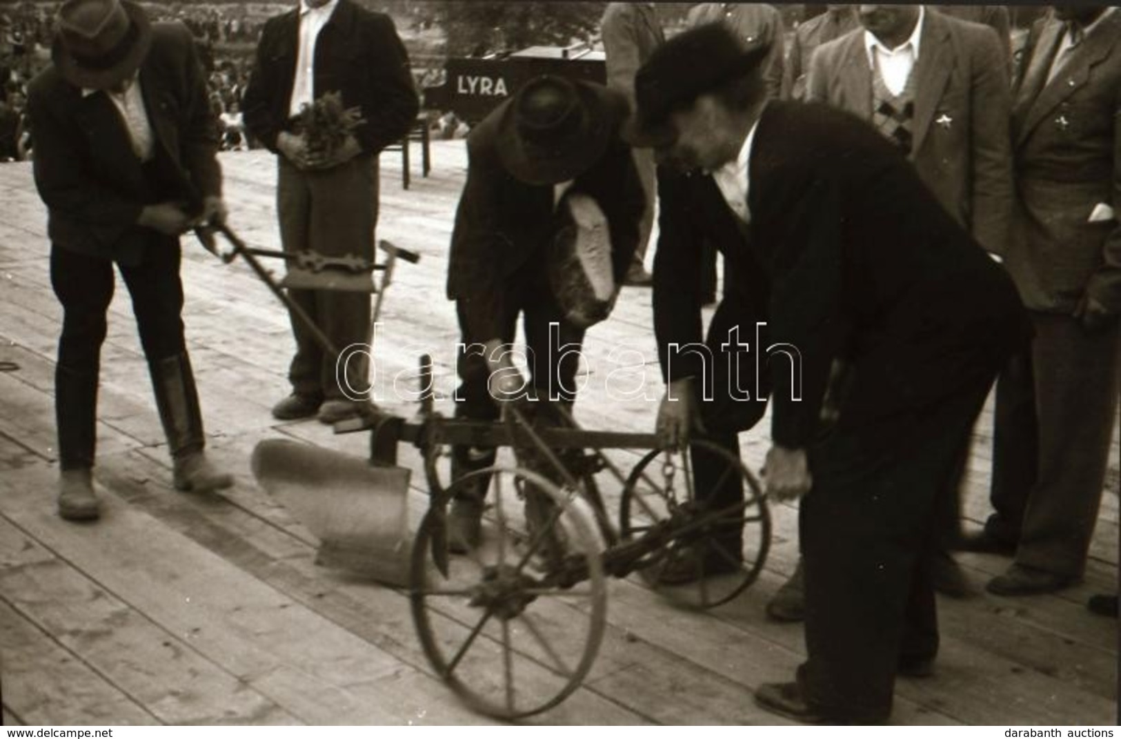 1948. Augusztus 20. Budapest, A Kenyér ünnepe A Margitszigeten és A H?sök Terén, Rózsa György (?-?) Fotóriporter Hagyaté - Otros & Sin Clasificación