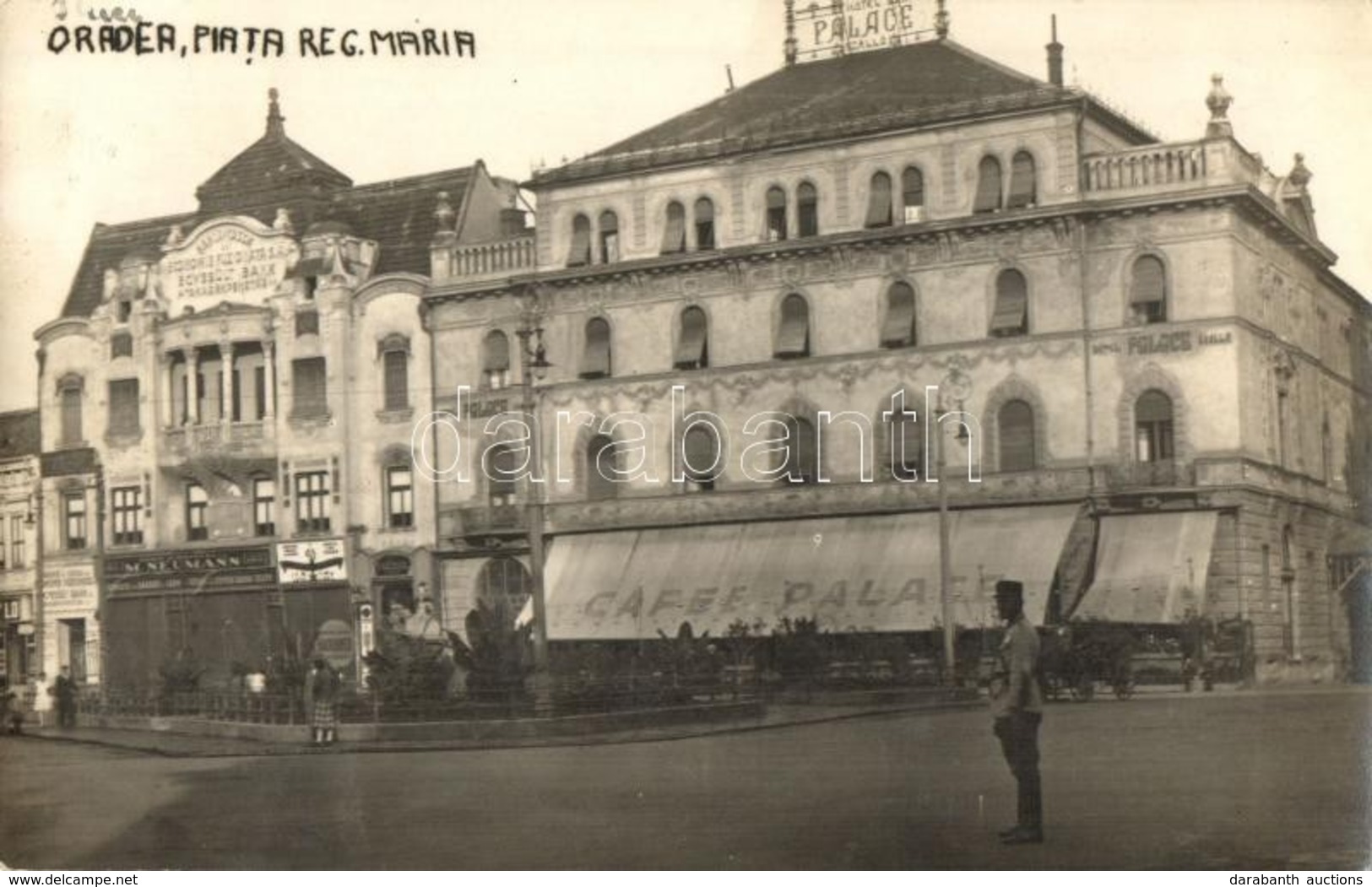 * T2 1930 Nagyvárad, Oradea; Piata Reg. Maria / Mária Királyné Tér, Palace Szálloda és Kávéház, Bank és Takarékpénztár,  - Ohne Zuordnung