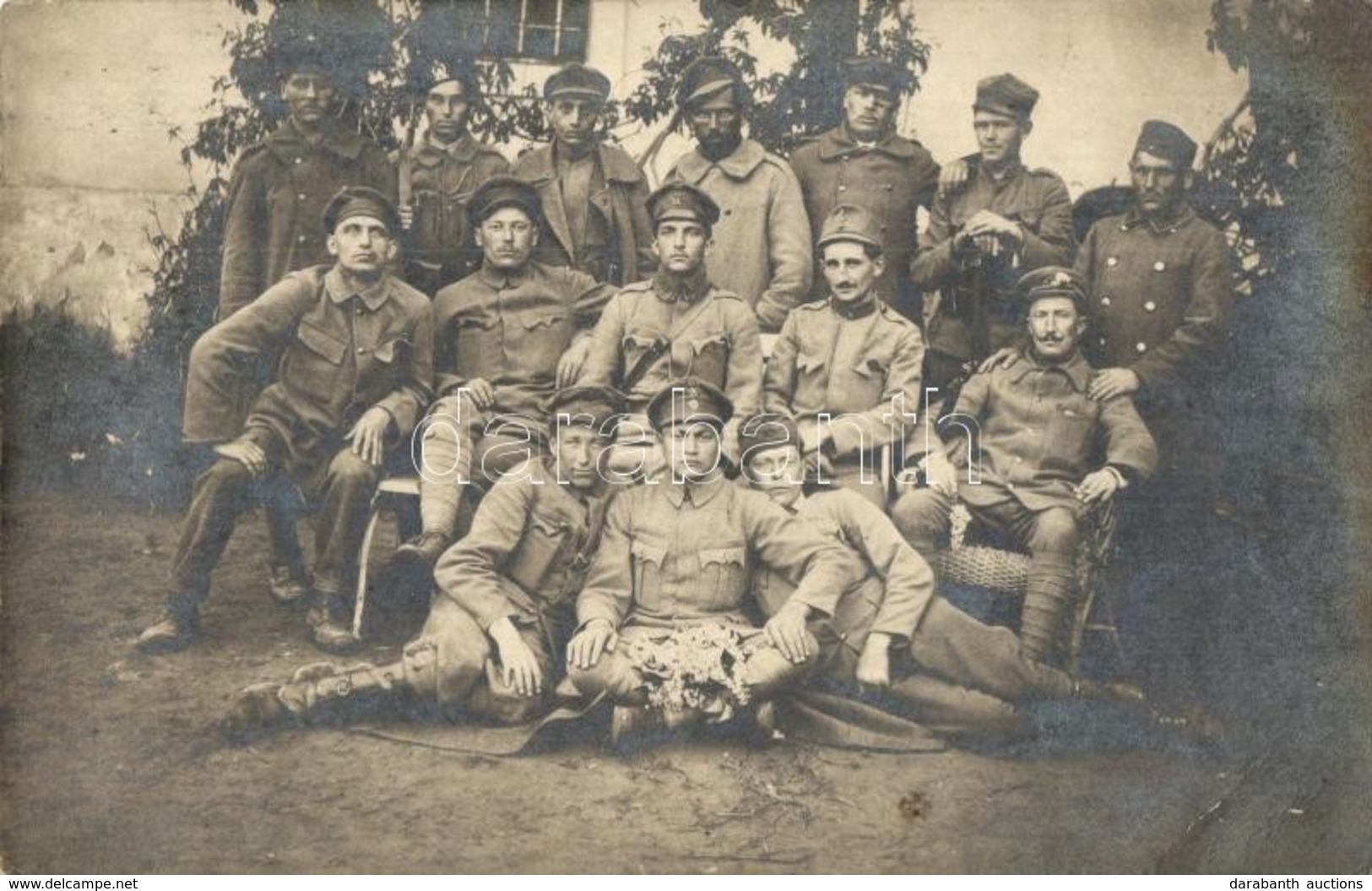 T2/T3 1919 A Magyar Vörös Hadsereg Katonáinak Csoportképe A Tanácsköztársaság Idejéb?l / Hungarian Red Soldiers, Hungari - Ohne Zuordnung