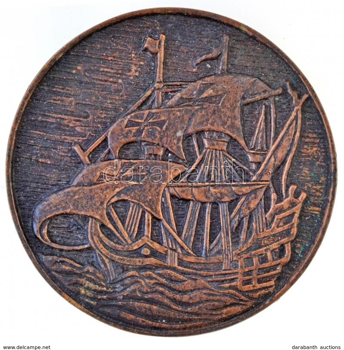 DN A Santa María(?) Hajót ábrázoló Fém Plakett (77mm) T:2,2- Patina
ND Metal Plaque Depicting The Ship Santa María(?) (7 - Sin Clasificación