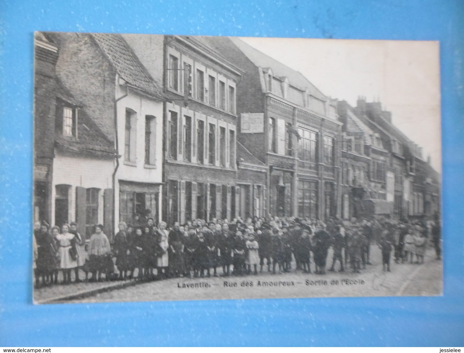 CPA LAVENTIE RUE DES AMOUREUX SORTIE DE L ECOLE - Scuole