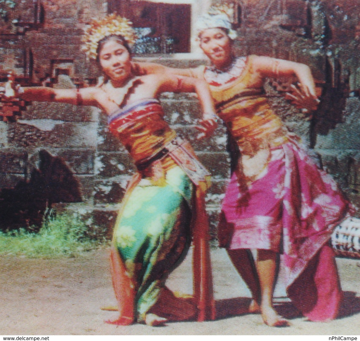 #9-INDONESIA POSTCARD 1970s 3D CARD(TOP STEREO), THE PENDET DANCE, BALI - Indonesia