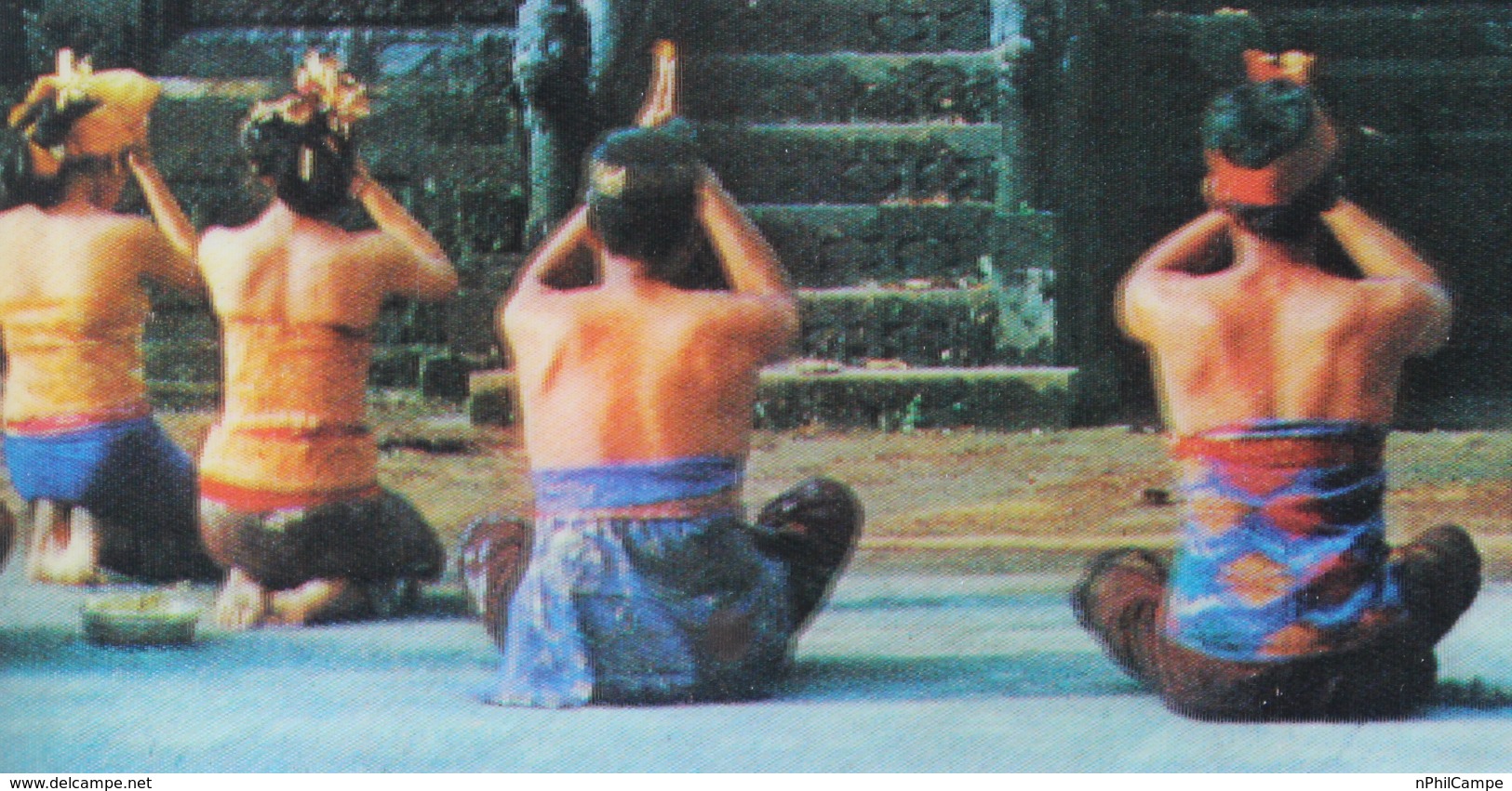 #11-INDONESIA POSTCARD 1970s 3D CARD(TOP STEREO), PRAYERS AT PURA BESAKIH, BALI - Indonesia