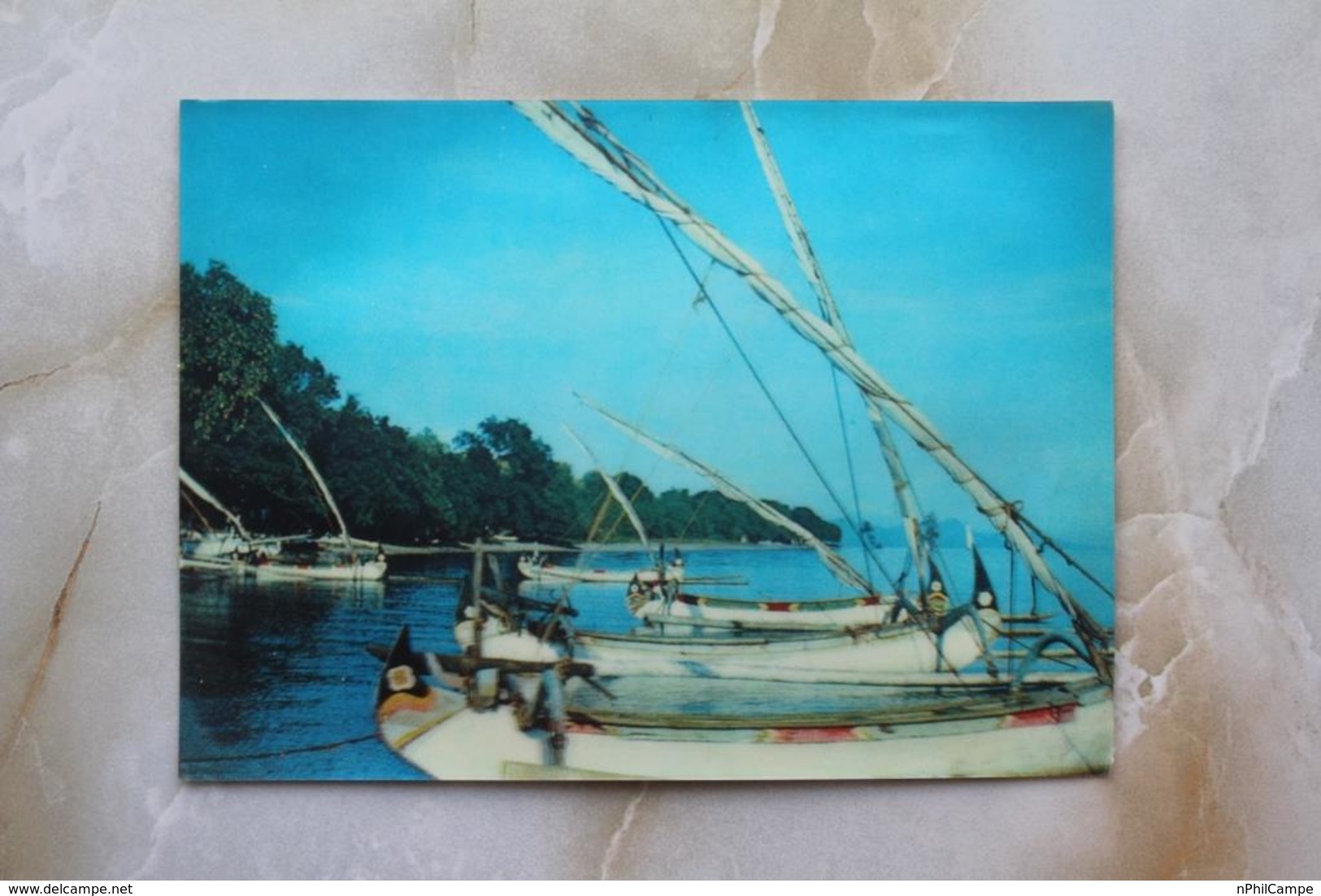 #17-INDONESIA POSTCARD 1970s 3D CARD(TOP STEREO), PASIR PUTIH BEACH, SURABAYA, EAST JAVA - Indonesia