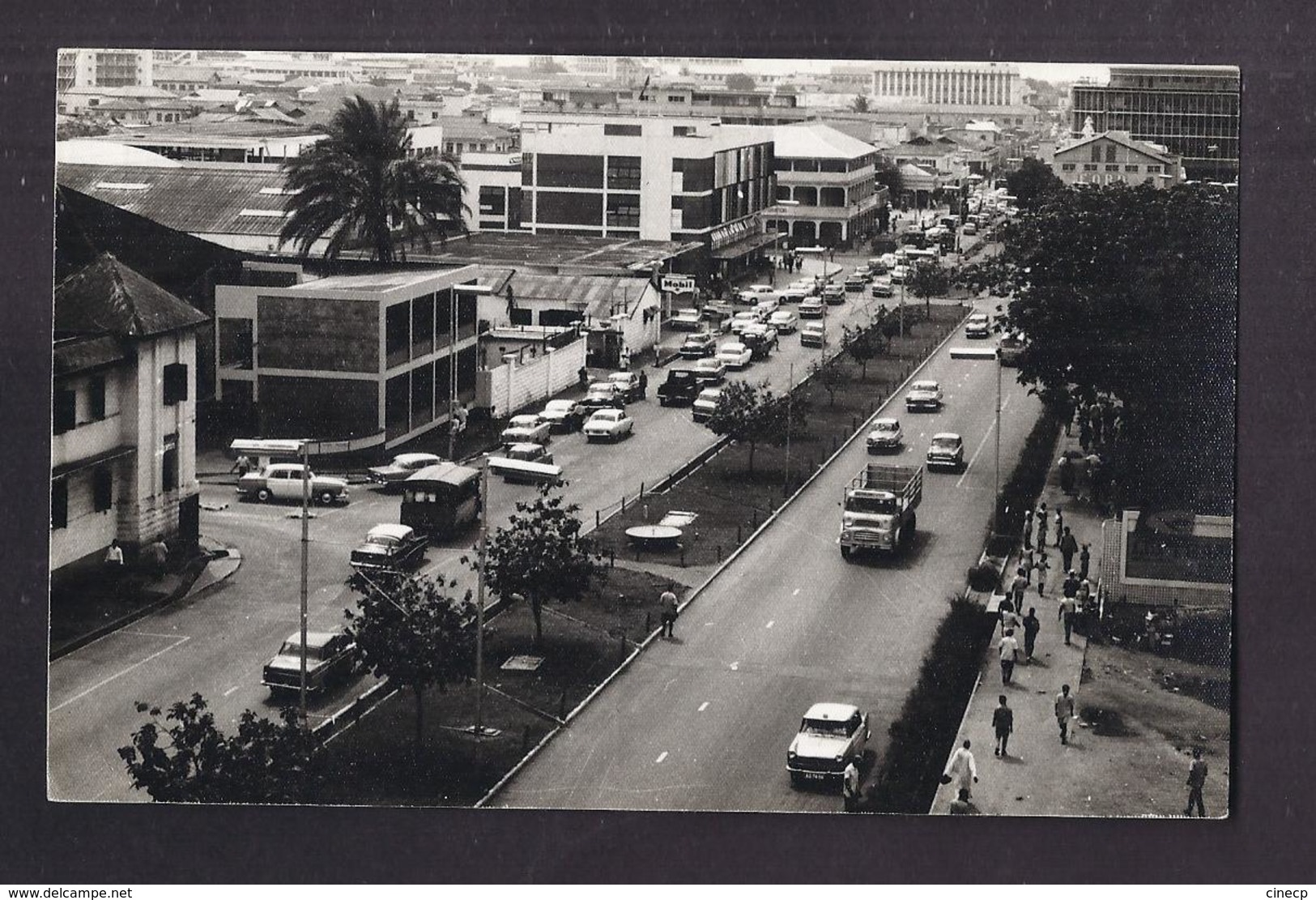 CPSM GHANA - ACCRA CITY - Nkrumah Avenue - Collection GHANA SCENE - TB Vue Aérienne ANIMATION AUTOMOBILES - Ghana - Gold Coast