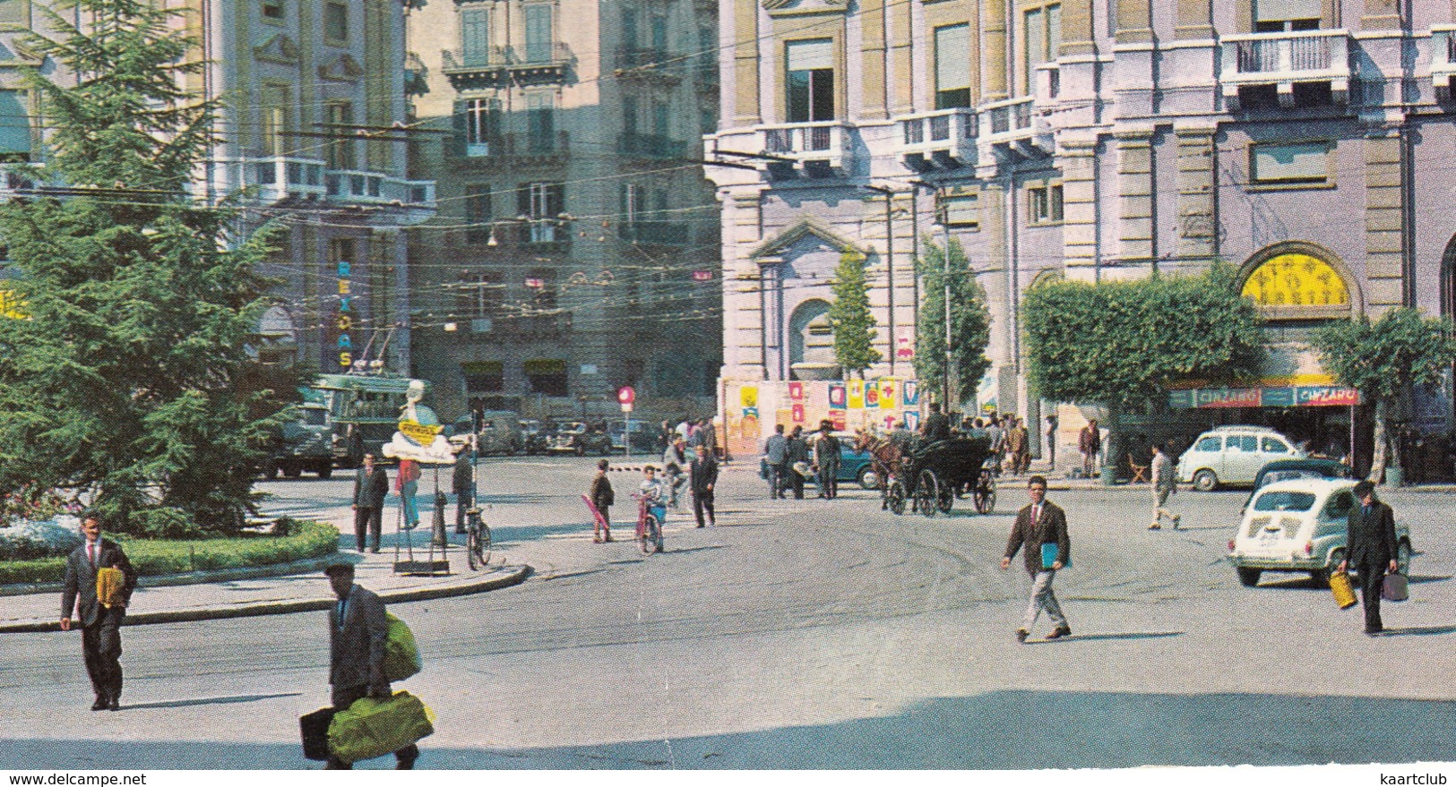 Palermo: FIAT 600 & 600 MULTIPLA, TROLLEY-BUS - Piazza Giulio Cesare - (Italia) - Passenger Cars