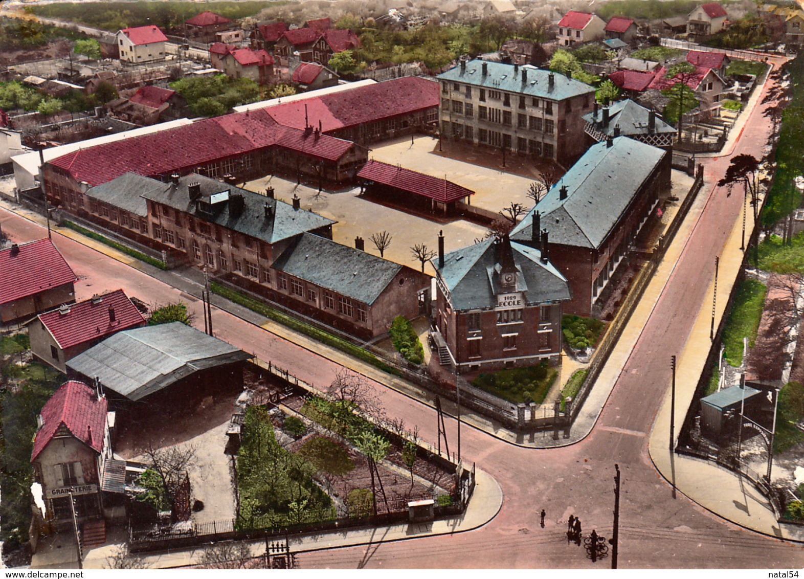 91 - Sainte-Geneviève Des Bois : En Avion Au Dessus De... Groupe Scolaire Jules Ferry - CPM Neuve - Sainte Genevieve Des Bois