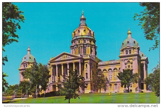 Iowa Des Moines State Capitol Building - Des Moines