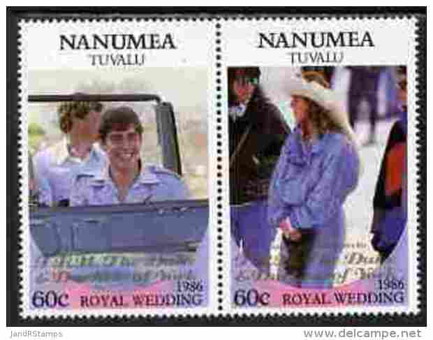 88317 Tuvalu - Nanumea 1986 Royal Wedding (Andrew Fergie) 60c With 'Congratulations' Opt In Gold Se-tenant Pair (royalty - Tuvalu