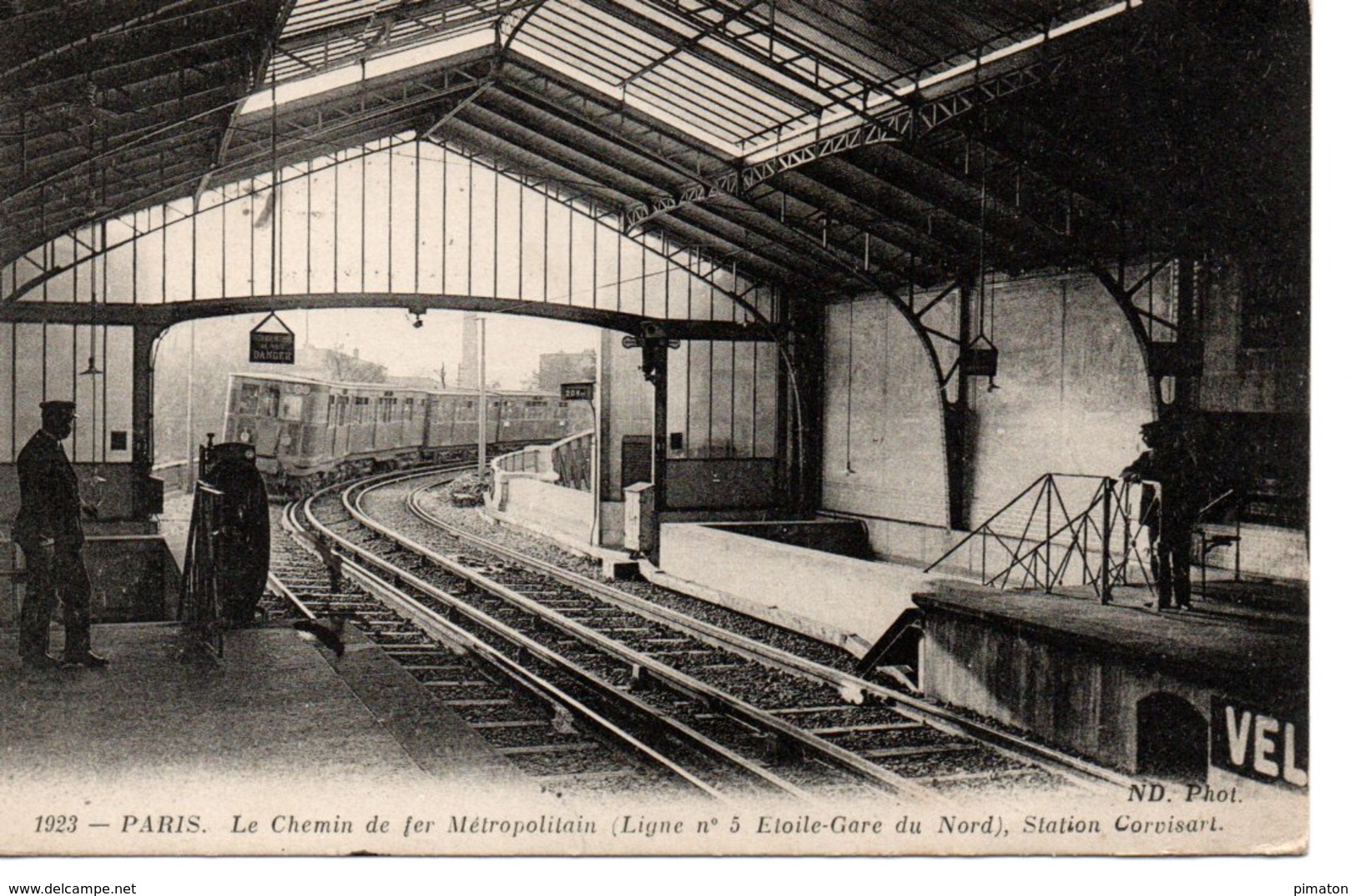 PARIS - Le Chemin De Fer Métropolitain : Ligne N° 5  Etoile - Gare Du Nort , Station Corvisart - Métro Parisien, Gares