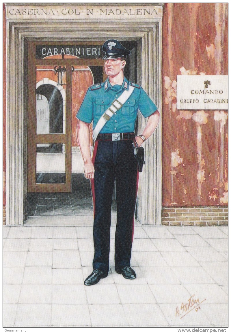 CARABINIERI OF ITALY - CARABINIER. SUMMER UNIFORM - Uniforms