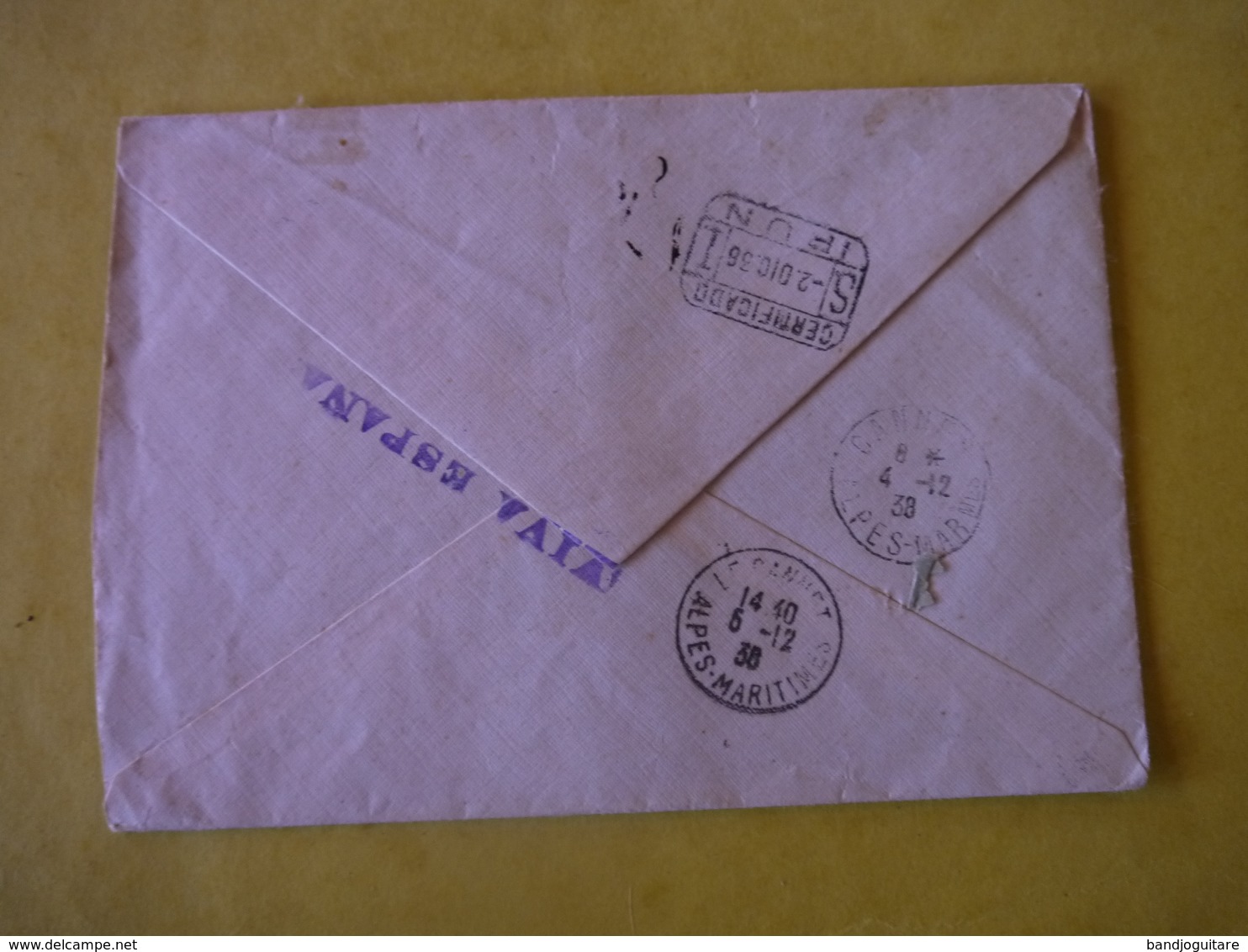 Envelope D Espagne Poste Vers La France En 1938 - Censure Militaire Burgos  - Timbres Numéro 585 émis En 1937 A 1940 - Marcas De Censura Nacional
