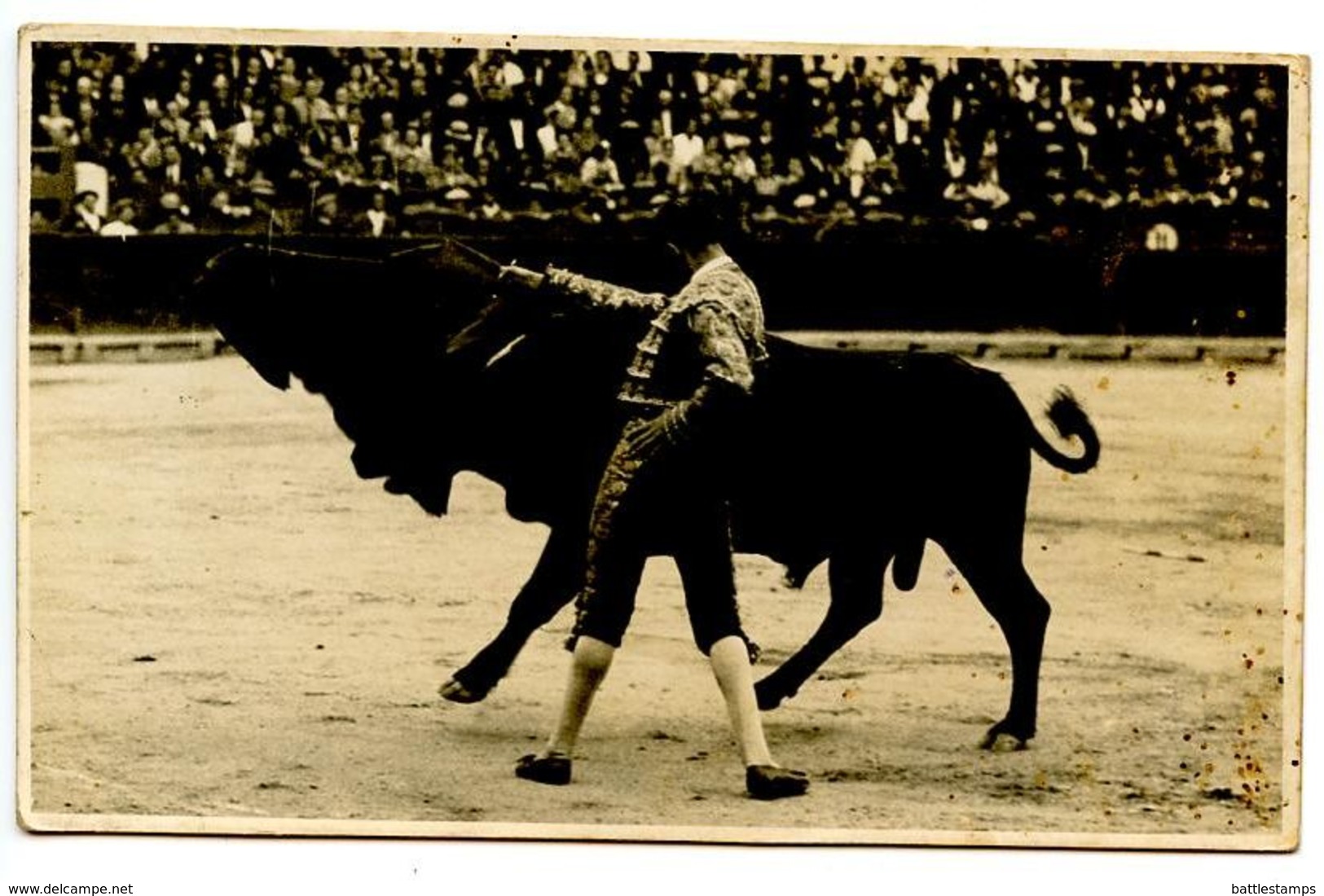 Spain Vintage RPPC Postcard Matador And Bull / Bullfighting - Corrida