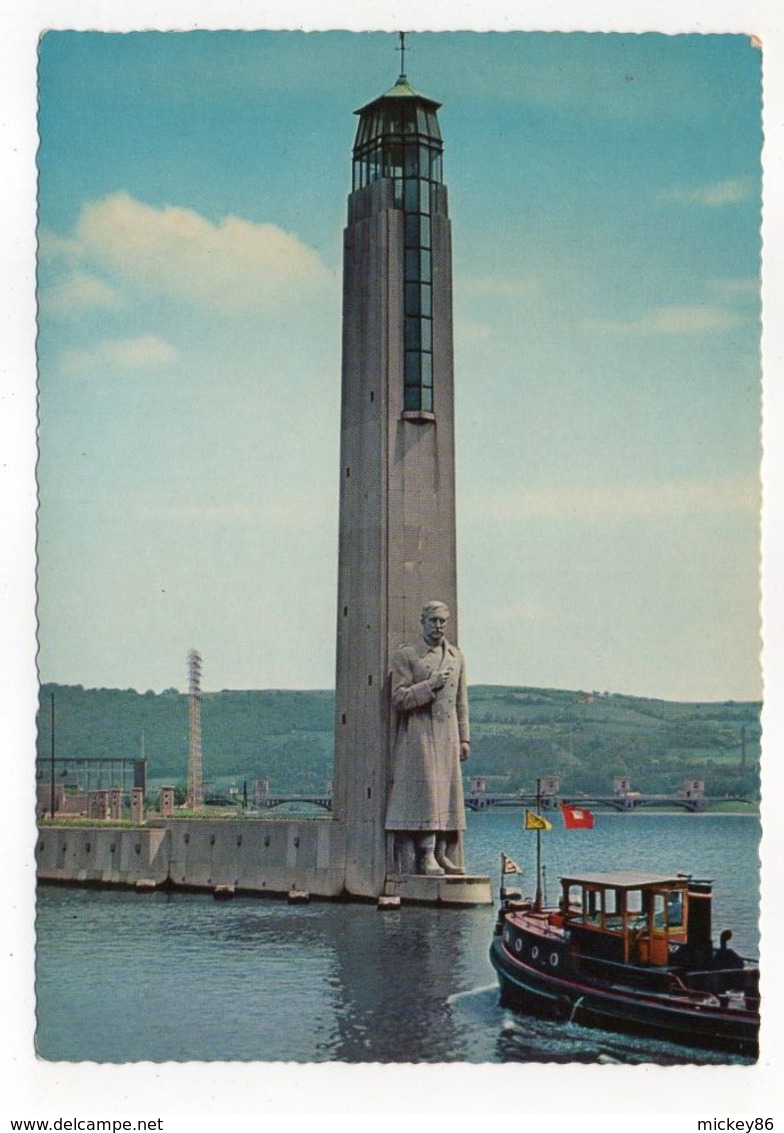 Belgique -- LIEGE --1971 -- Canal Albert ,monument Et Bateau - Liege