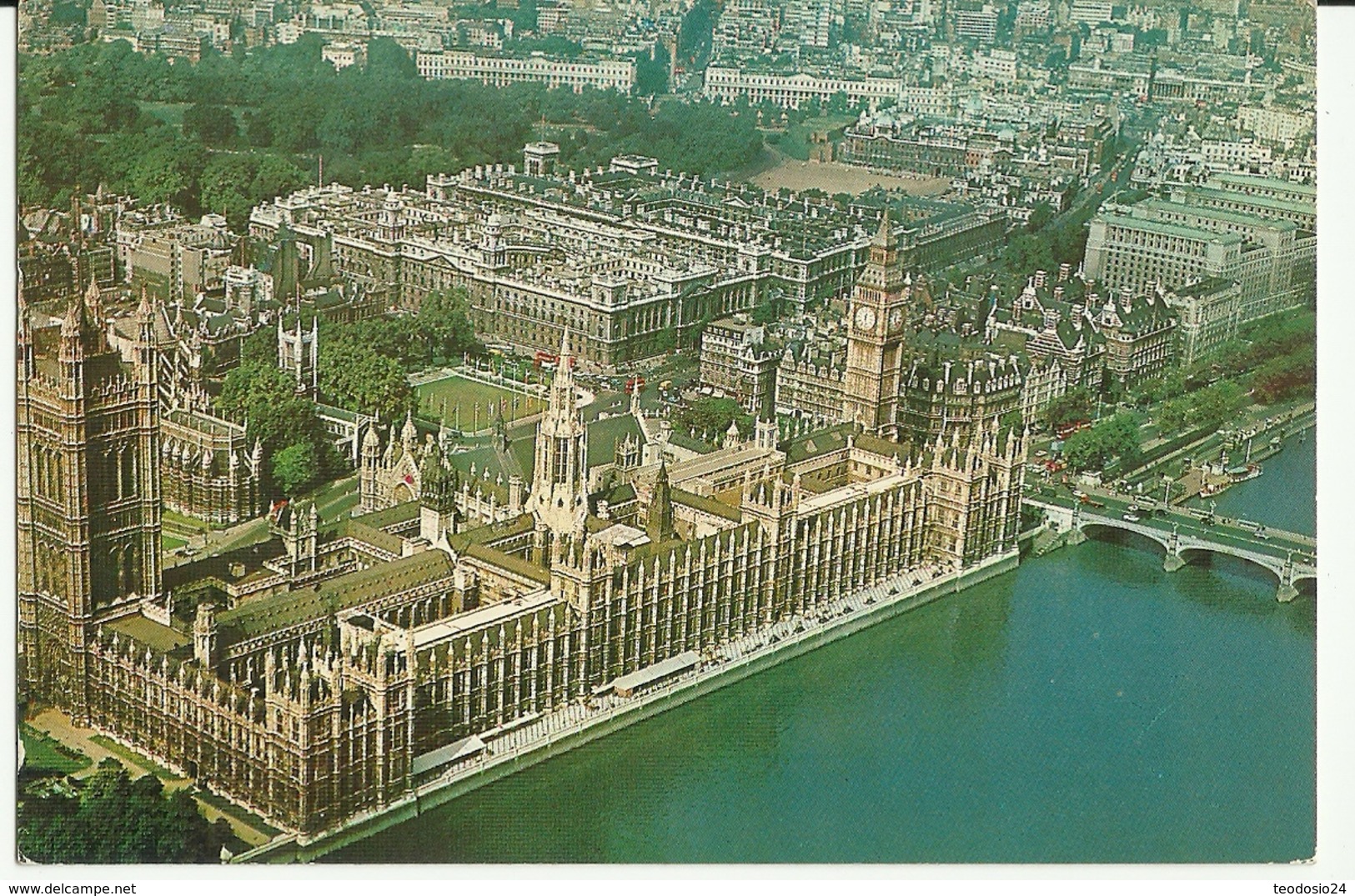 LONDON 1982 - Houses Of Parliament