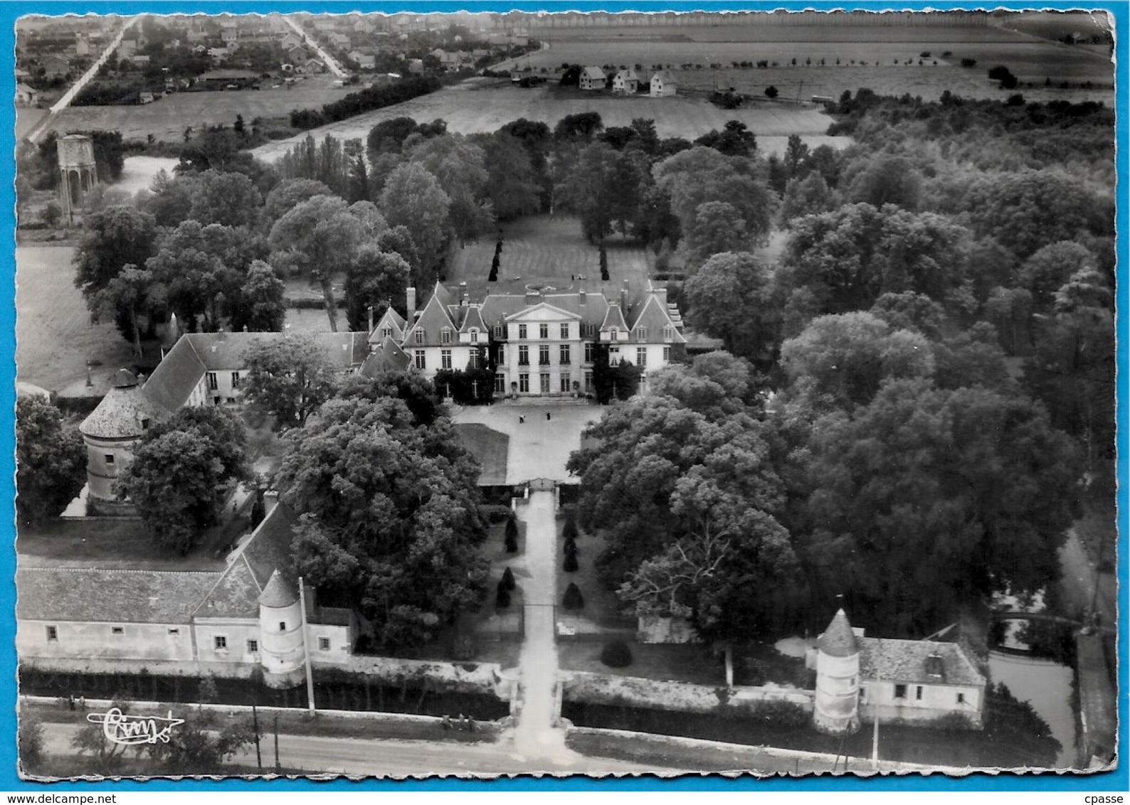 CPSM 78 St LE MESNIL-SAINT-DENIS - Le Château - Vue Aérienne ° Cim Combier - St.-Rémy-lès-Chevreuse