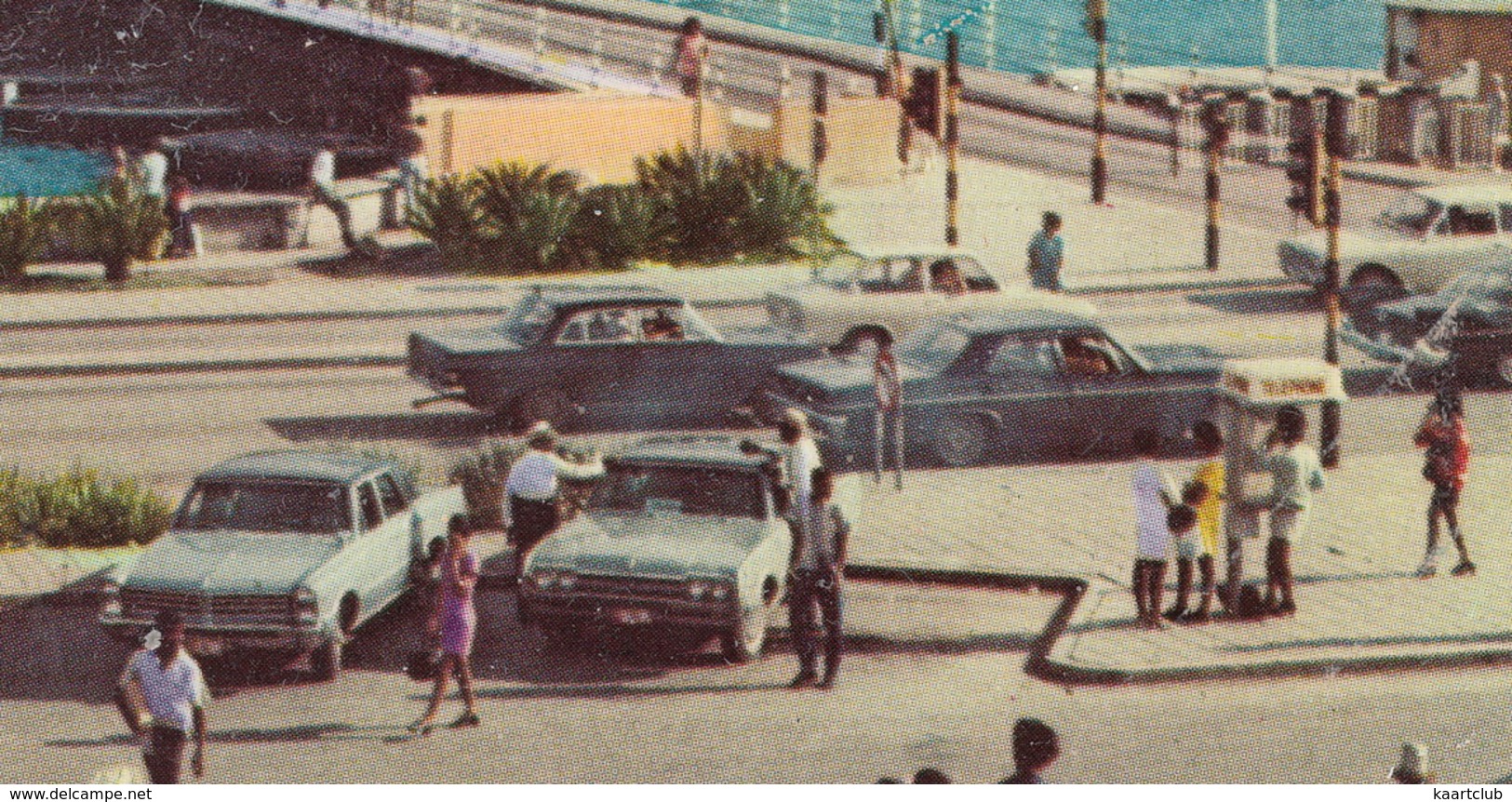 Curacao: PLYMOUTH, PONTIAC, OPEL REKORD-A, DAF 55, CHEVROLET 3805 VAN - Pontoon Bridge - (Neth. Antilles) - Passenger Cars