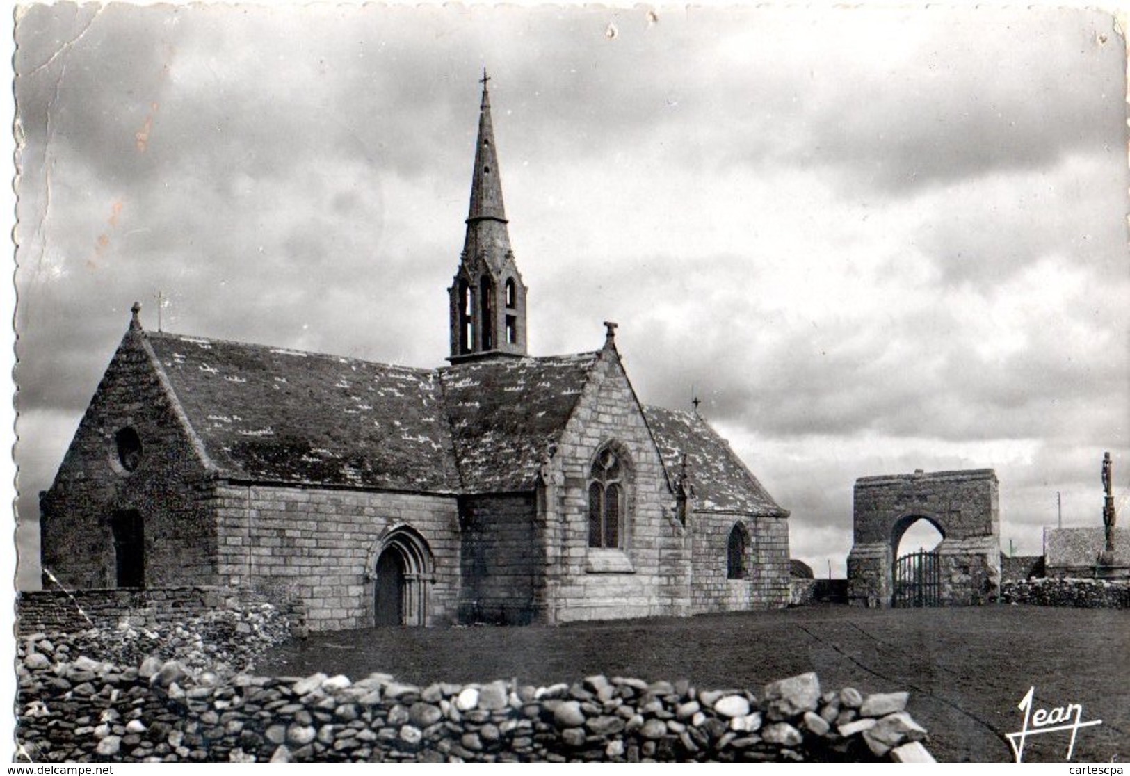 Pouldreuzic Chapelle Notre Dame De Penhors Trous De Punaises CPM Ou CPSM - Autres & Non Classés