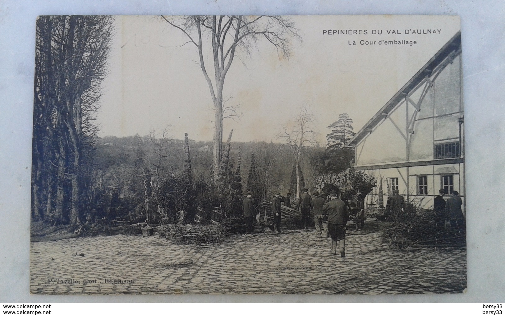 CPA -CHATENAY MALABRY - Pépinières Du Val D'Aunay -  La Cour D'Emballage (animée: Personnages) - Chatenay Malabry