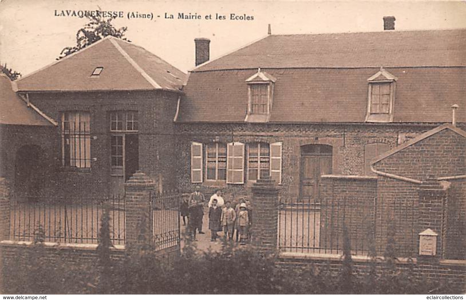 Lavaqueresse       02      Mairie  Et Ecole          (voir Scan) - Other & Unclassified