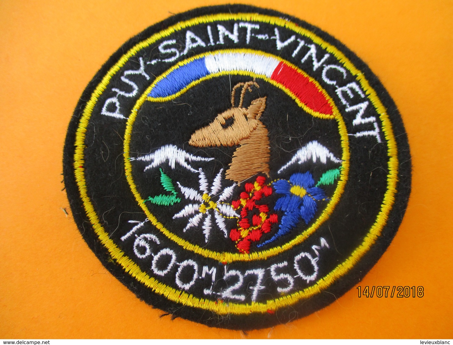 Ecusson Tissu Ancien à Coudre/ Station PUY SAINT VINCENT/Hautes Alpes/ Années 70 - 80       ET225 - Patches