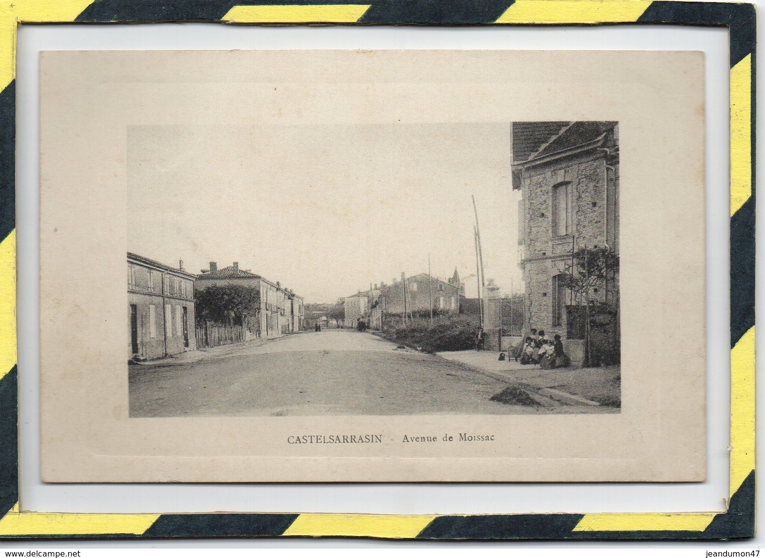 DPT 82 . - . CASTELSARRASIN - AVENUE DE MOISSAC - Castelsarrasin