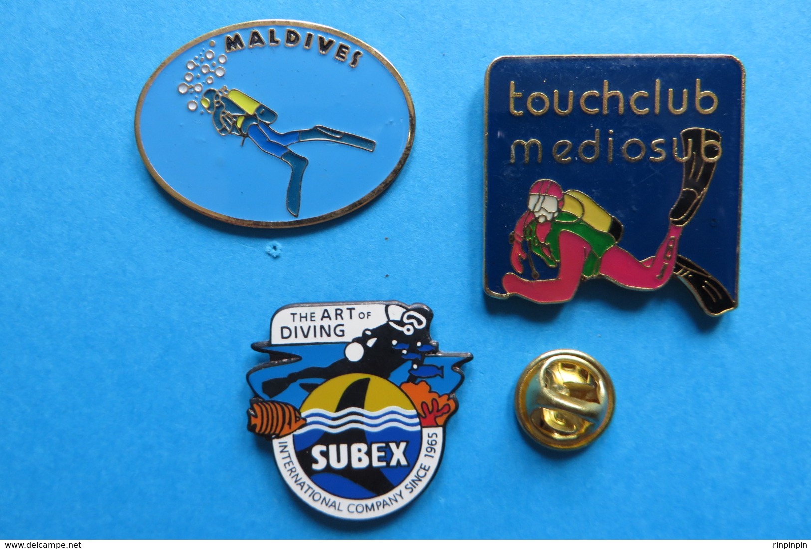 Lot De 3 Pin's, Plongée,Maldives,Tauchclub Mediosub,Subex Diving - Diving