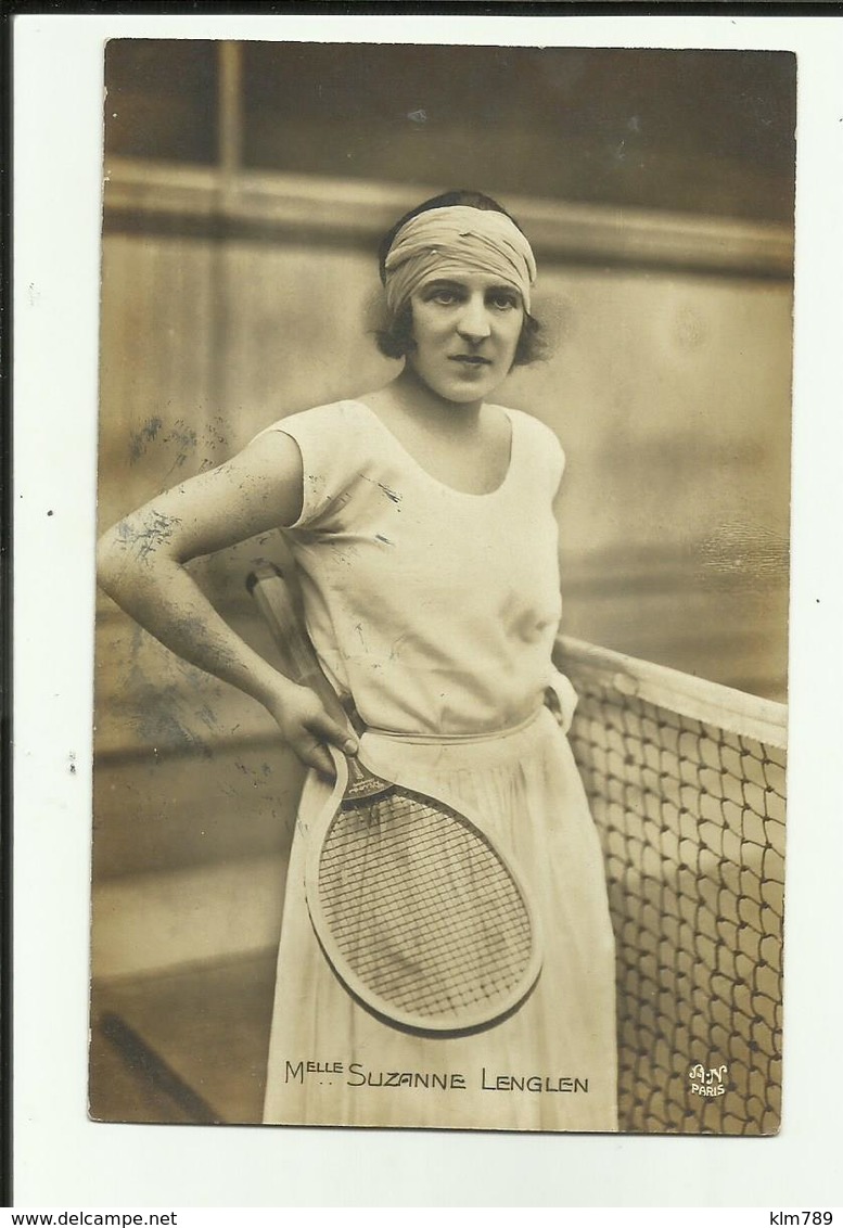 Carte Photo - Tennis Féminin - Sports - Joueuse De Tennis - Cours Roland Garros - - Tennis