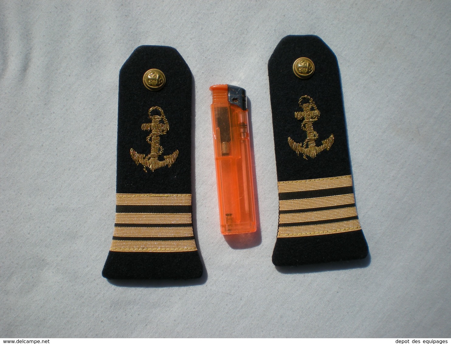 EPAULETTES MARINE Grade CAPITAINE DE CORVETTE - Uniformes