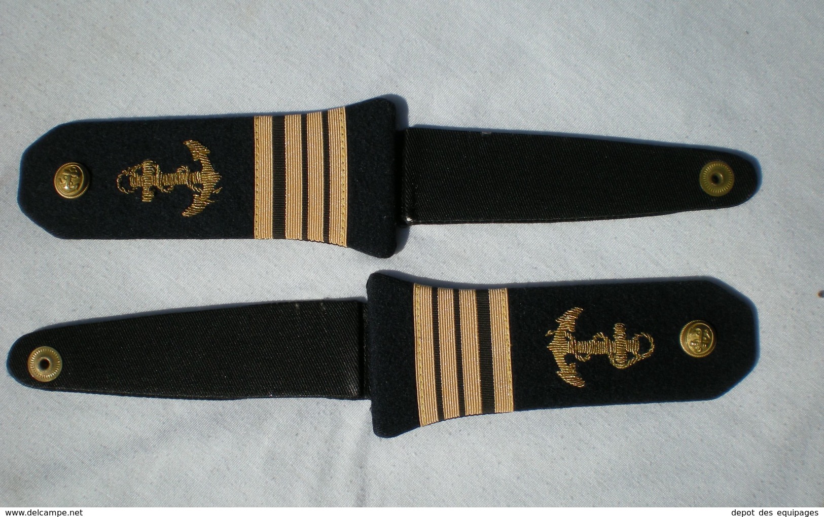 EPAULETTES MARINE Grade CAPITAINE DE CORVETTE - Uniformes