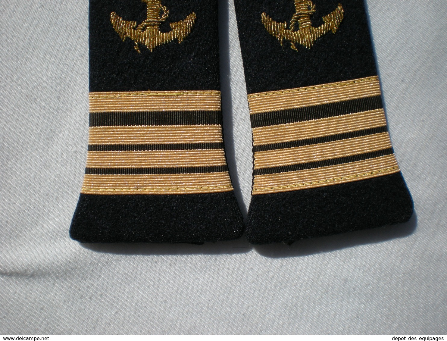 EPAULETTES MARINE Grade CAPITAINE DE CORVETTE - Uniformes