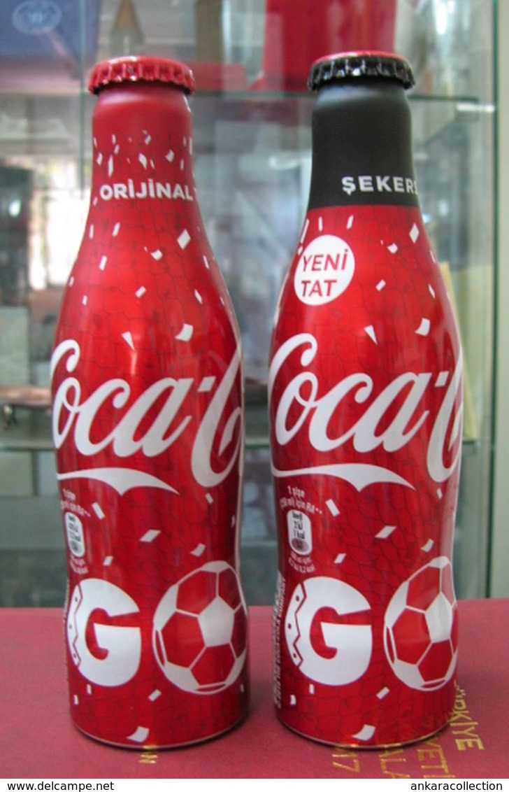 AC - COCA COLA GOL - GOAL DEPICTED ALUMINUM EMPTY BOTTLES 2 PIECES SET & CROWN CAPS 2018 - Bottiglie