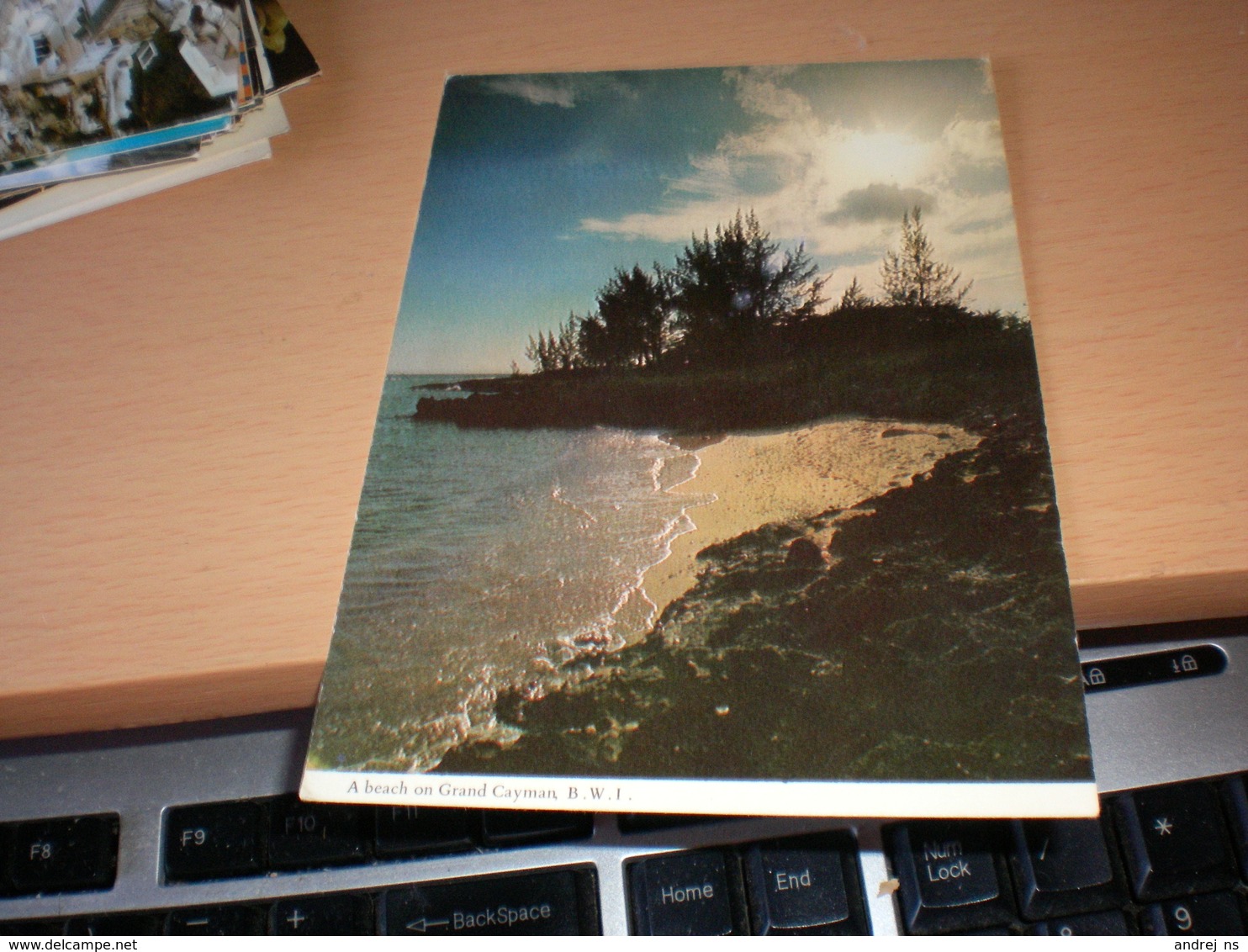 A Secluded Beach Somewhere On The Cayman Islands - Caïman (Iles)