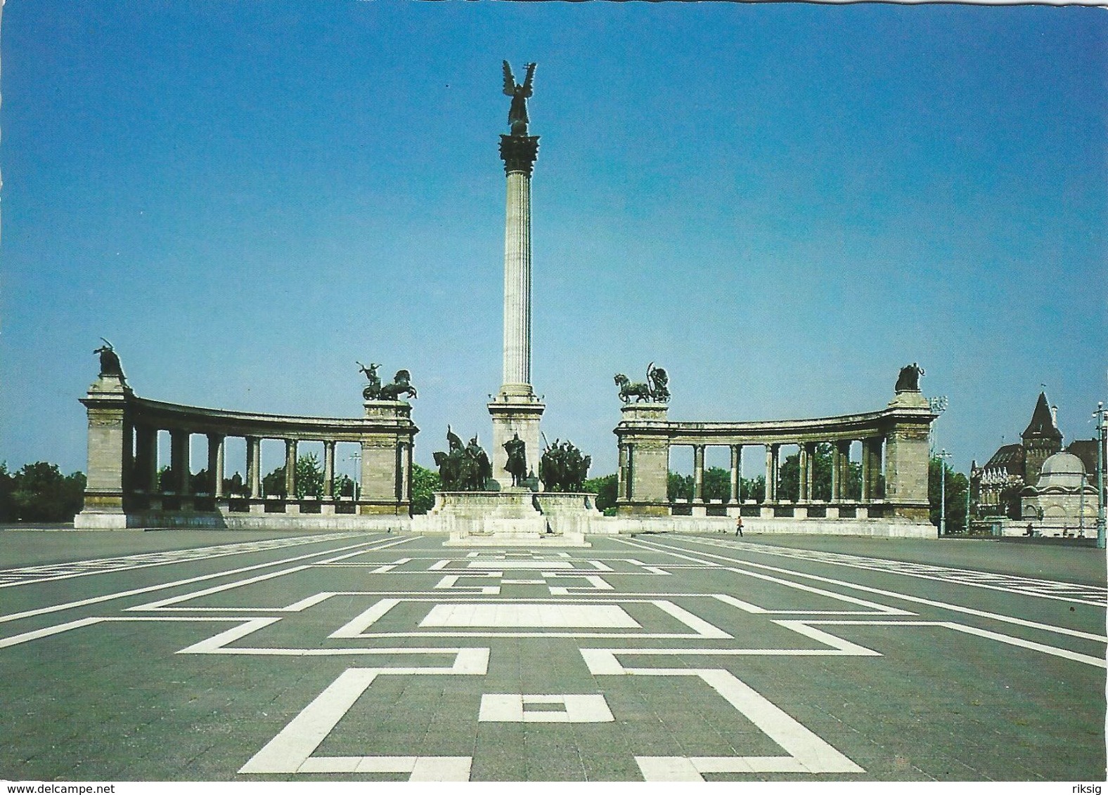 Budapest - Millennium Monument    Hungary   # 07590 - Monumenten