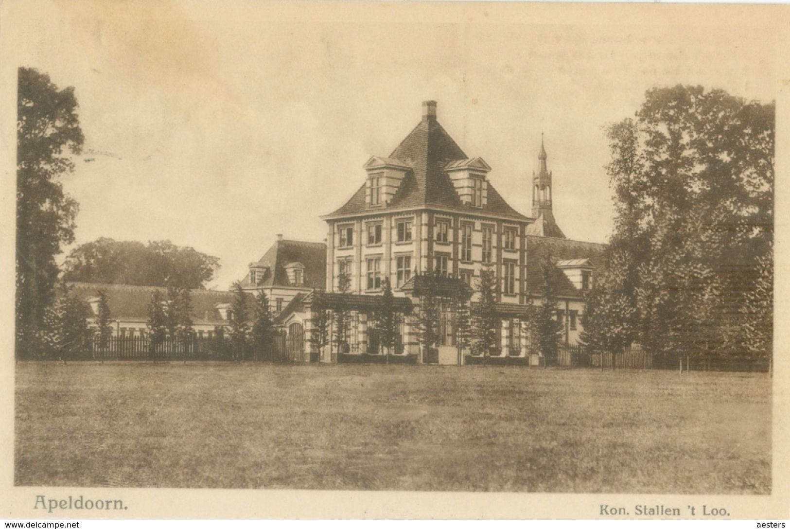 Apeldoorn 1921; Kon. Stallen 't Loo - Gelopen. (J. H. Schaefer - Amsterdam) - Apeldoorn